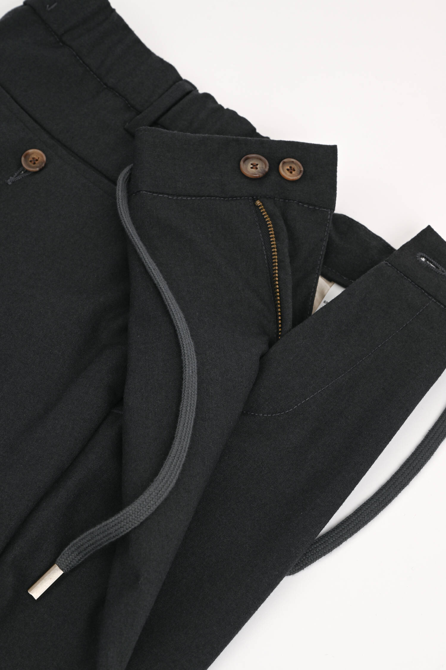 Chino mit Kordelzug in Anthrazit Chino mit Kordelzug in Anthrazit