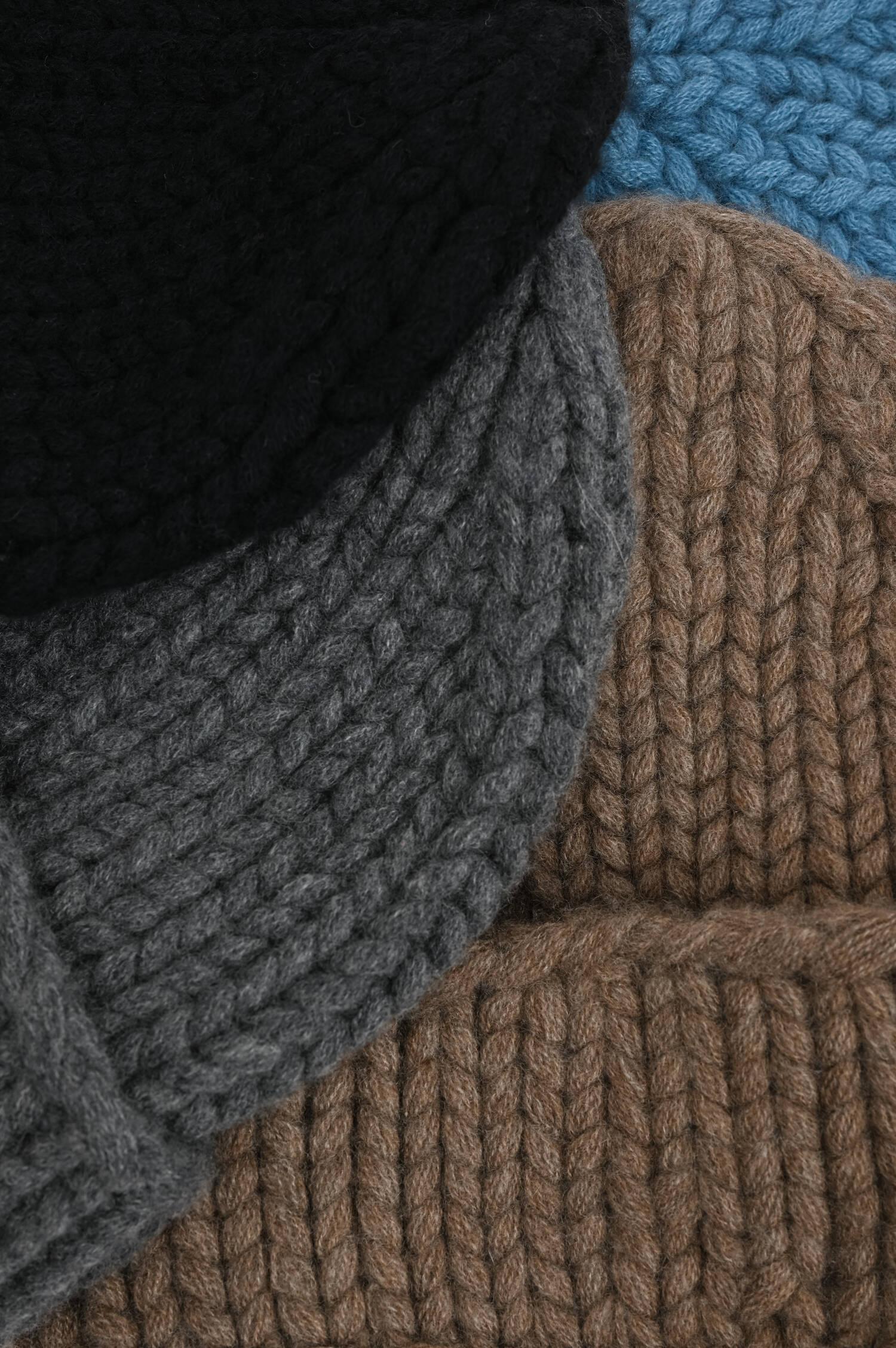 Maxi-Cashmere Mütze in Dunkelgrau Maxi-Cashmere Mütze in Dunkelgrau