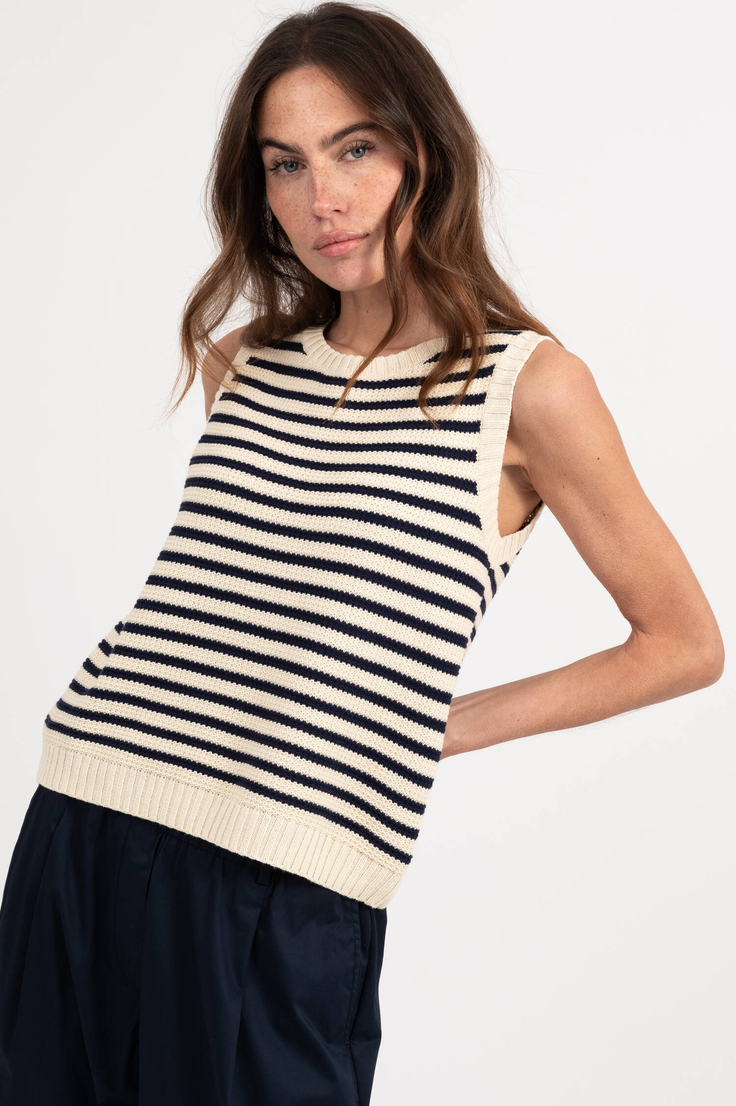 Stricktop MADIA in Blau/Creme gestreift