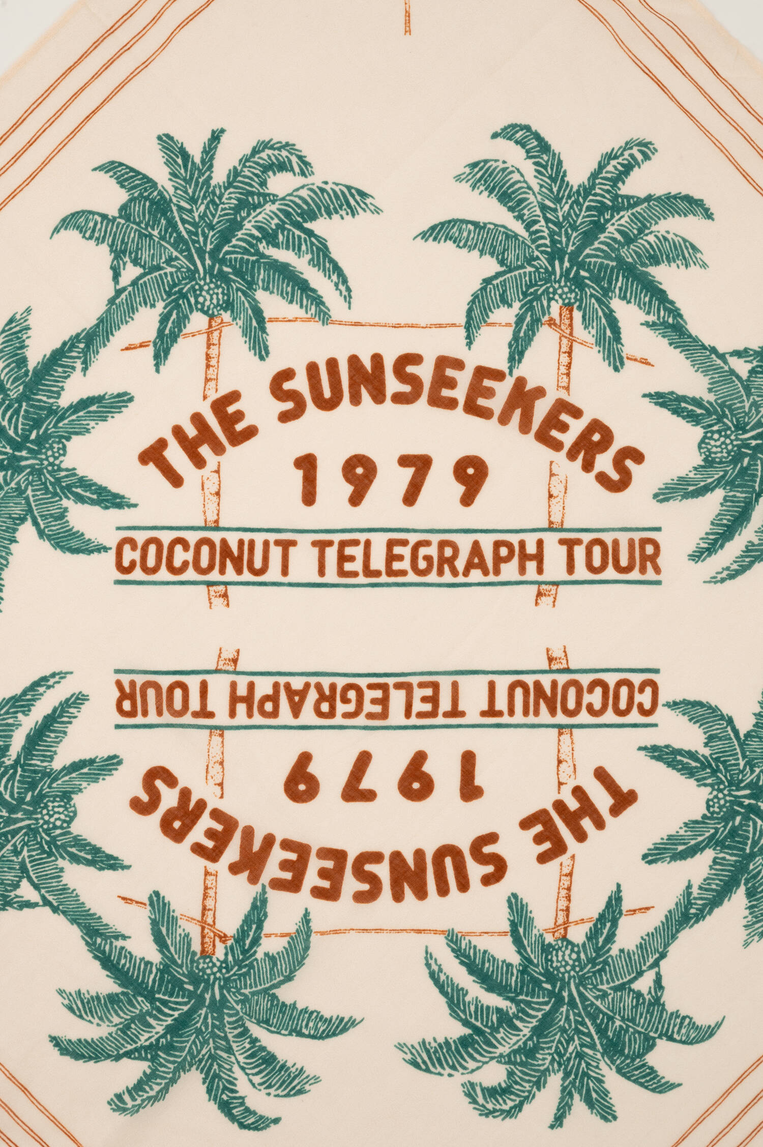 Tuch SUNSEEKERS in Beige Tuch SUNSEEKERS in Beige