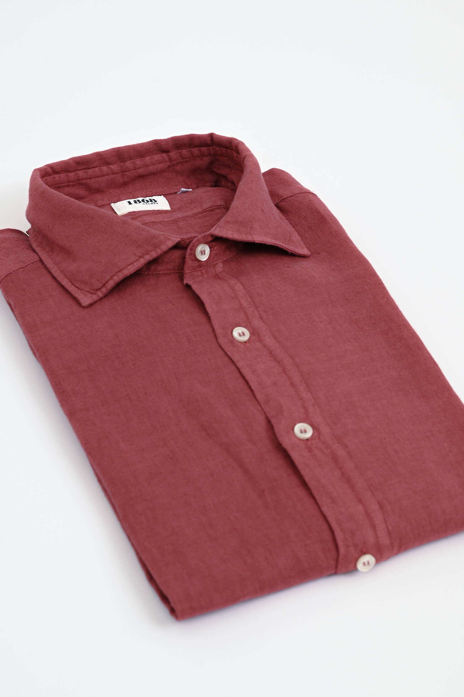 Leinenhemd in Weinrot