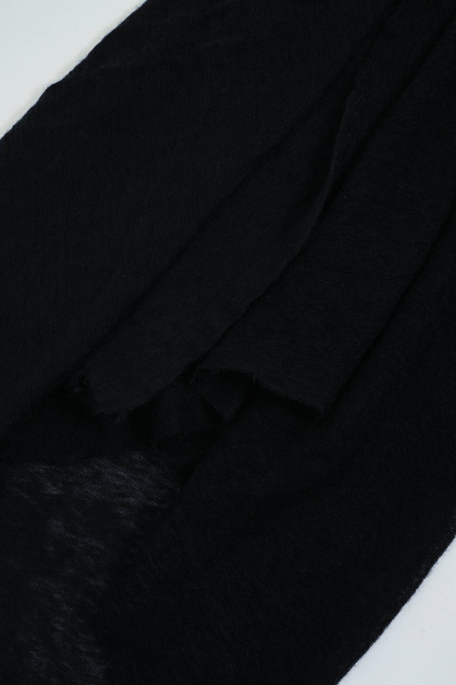 Schal aus reinem Cashmer in Schwarz