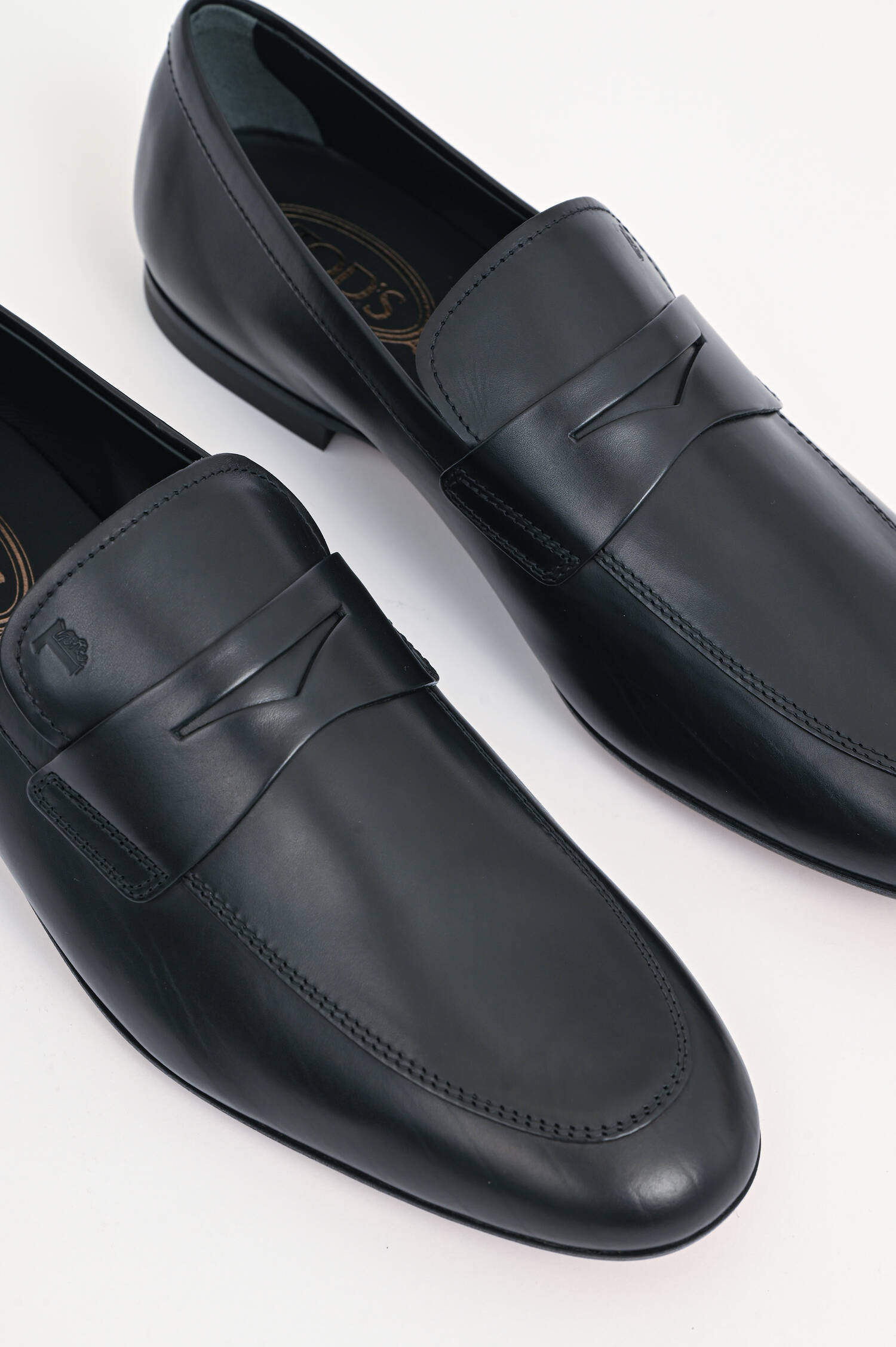 Slipper aus Glattleder in Schwarz