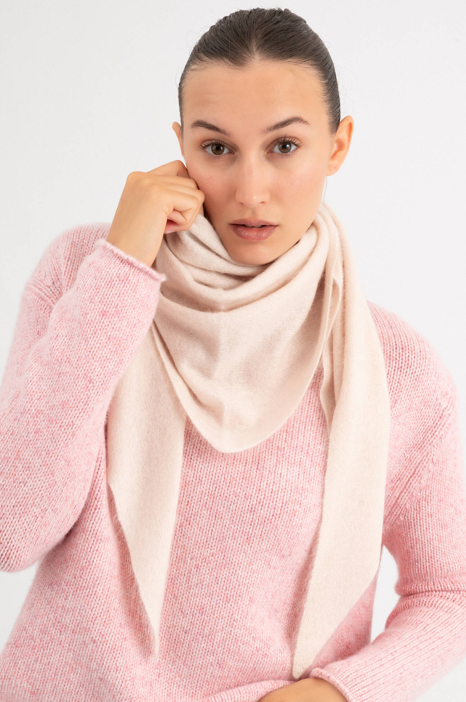 Cashmere-Woll Dreieckstuch in Beige Cashmere-Woll Dreieckstuch in Beige