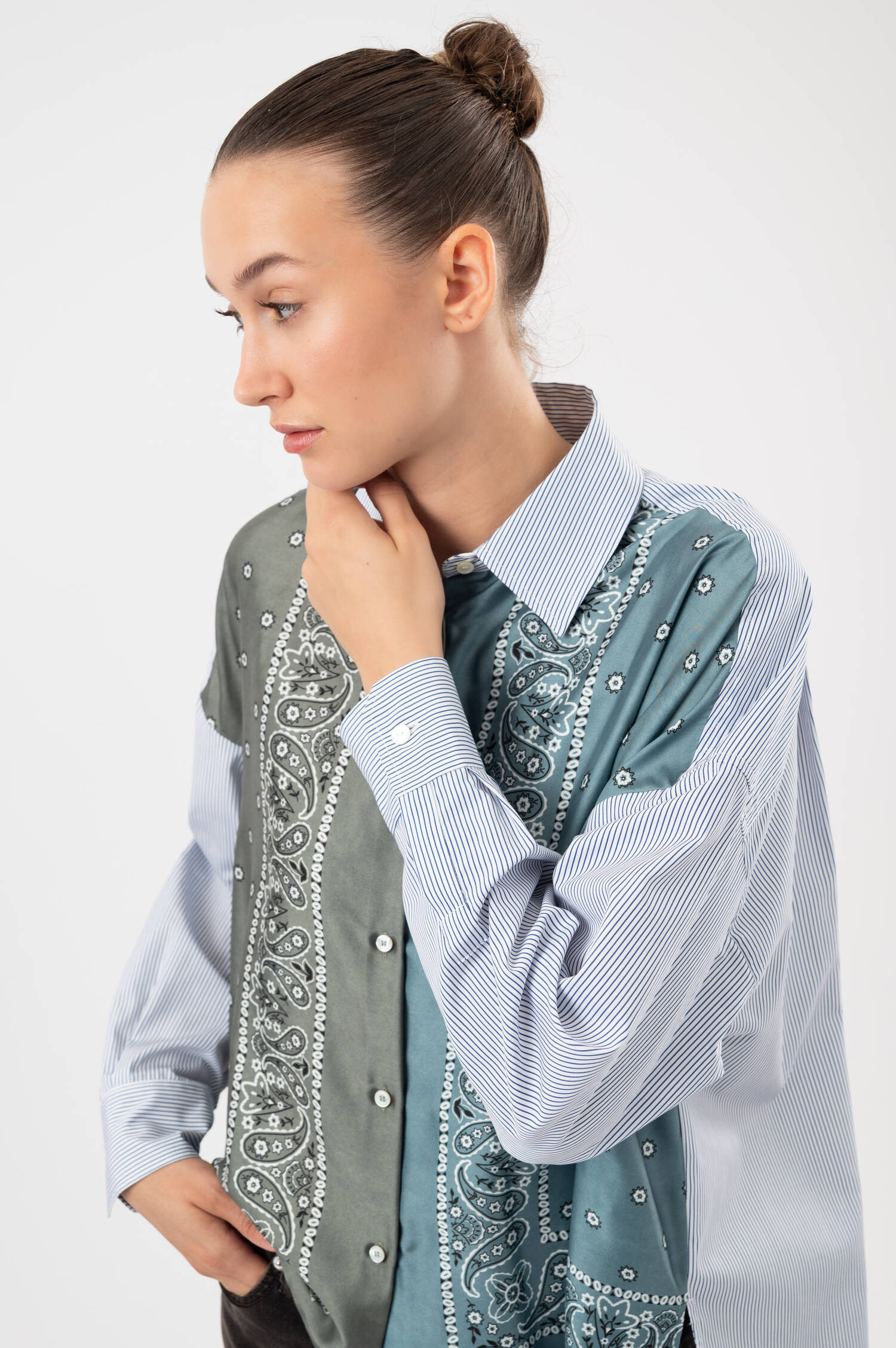 Bluse mit Paisley-Motiv AIRONE in Blau/Weiß/Grün