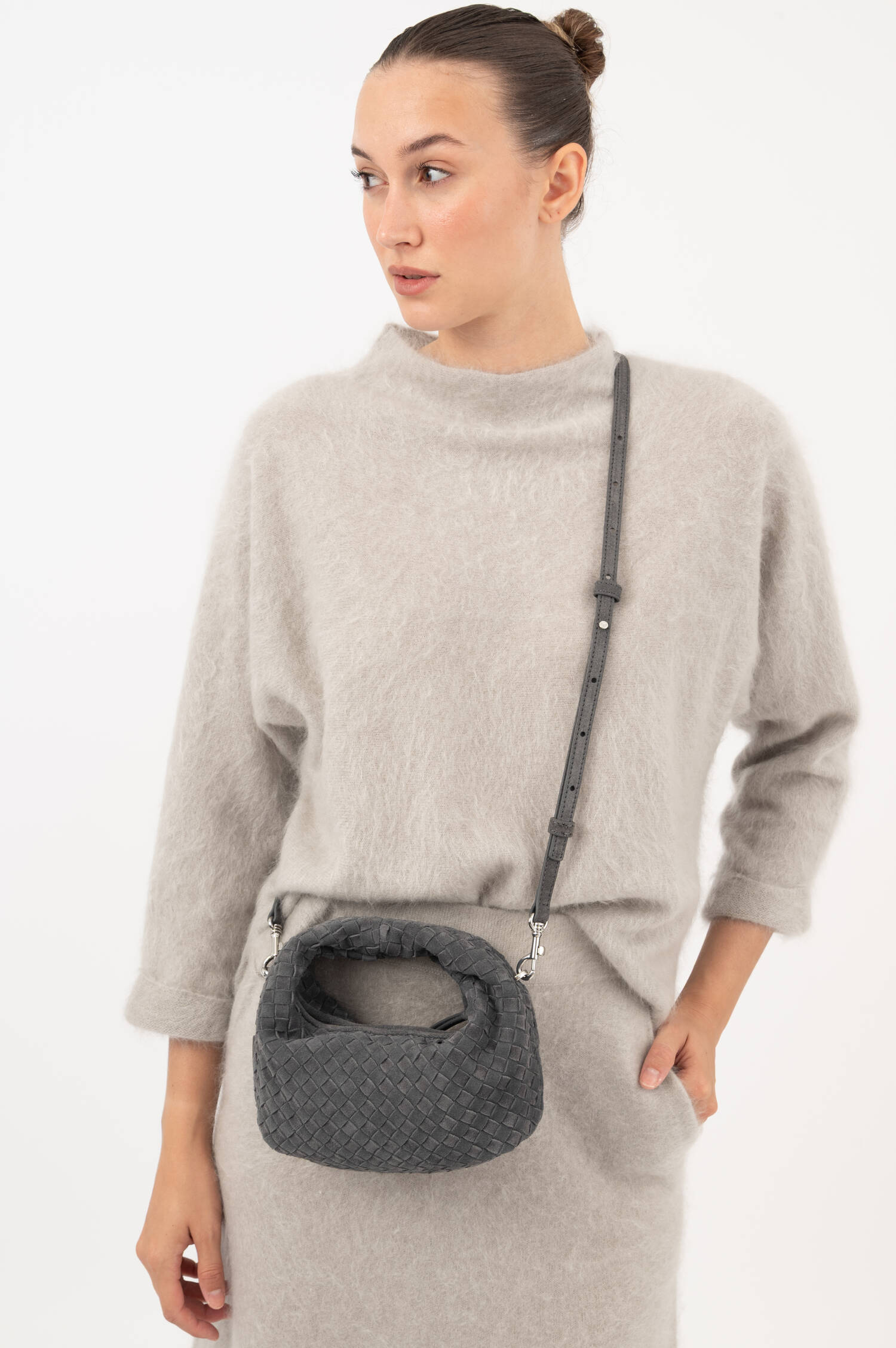 Handtasche GRETA MICRO WEAVE COZY in Grau Handtasche GRETA MICRO WEAVE COZY in Grau