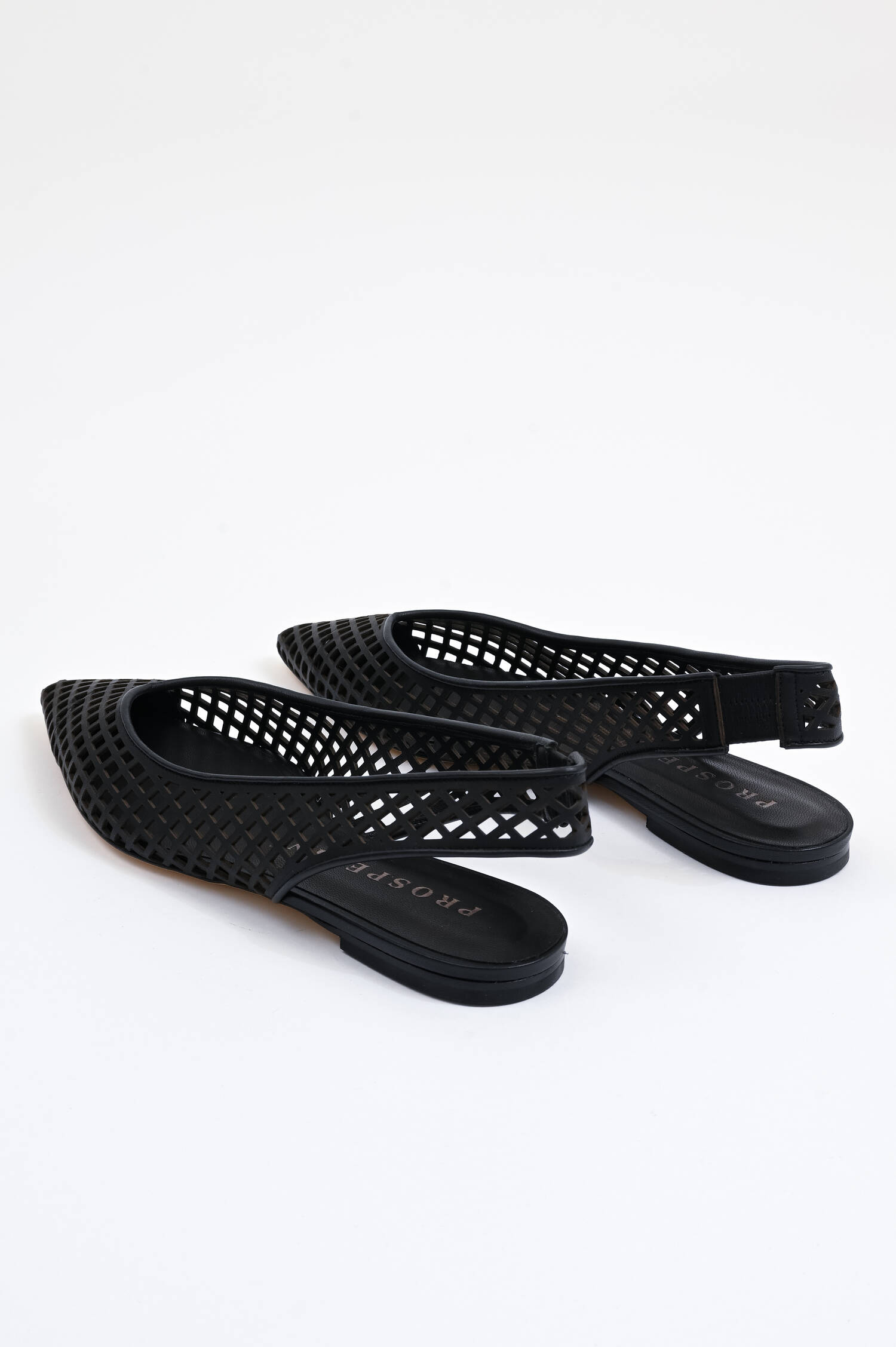 Sling-Back Flats in Schwarz Sling-Back Flats in Schwarz