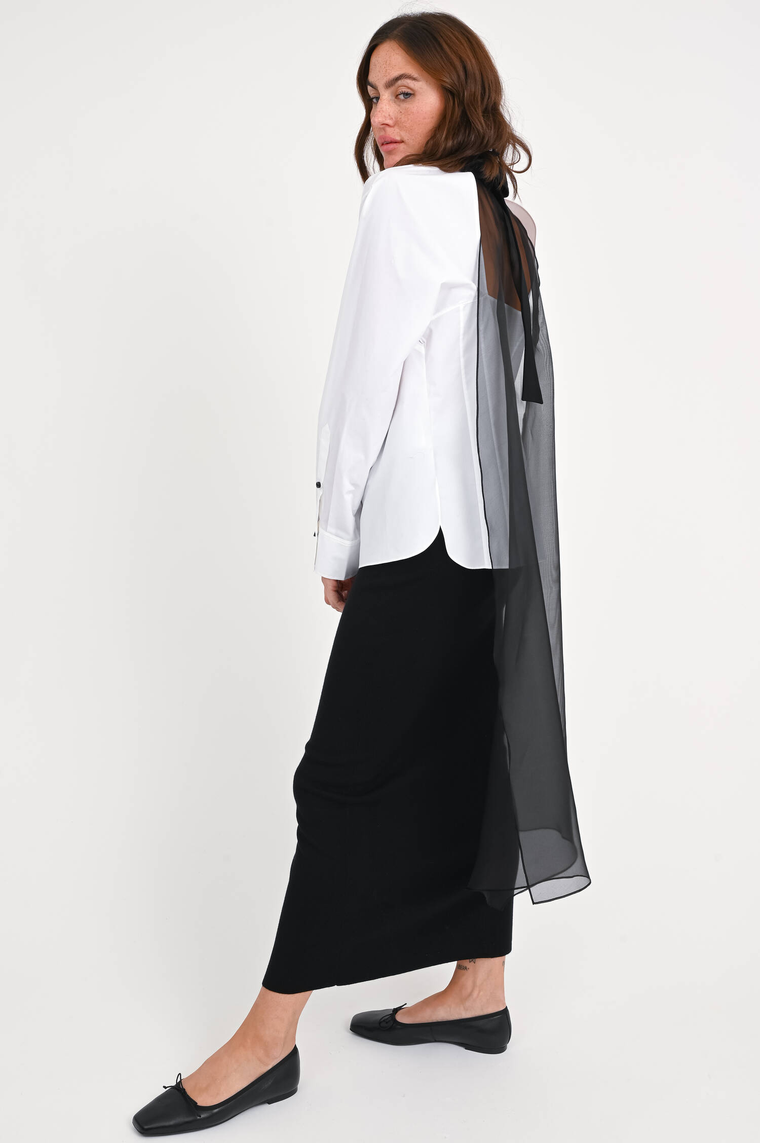 Offene Bluse mit Tafteinsatz in Weiß/Schwarz Offene Bluse mit Tafteinsatz in Weiß/Schwarz