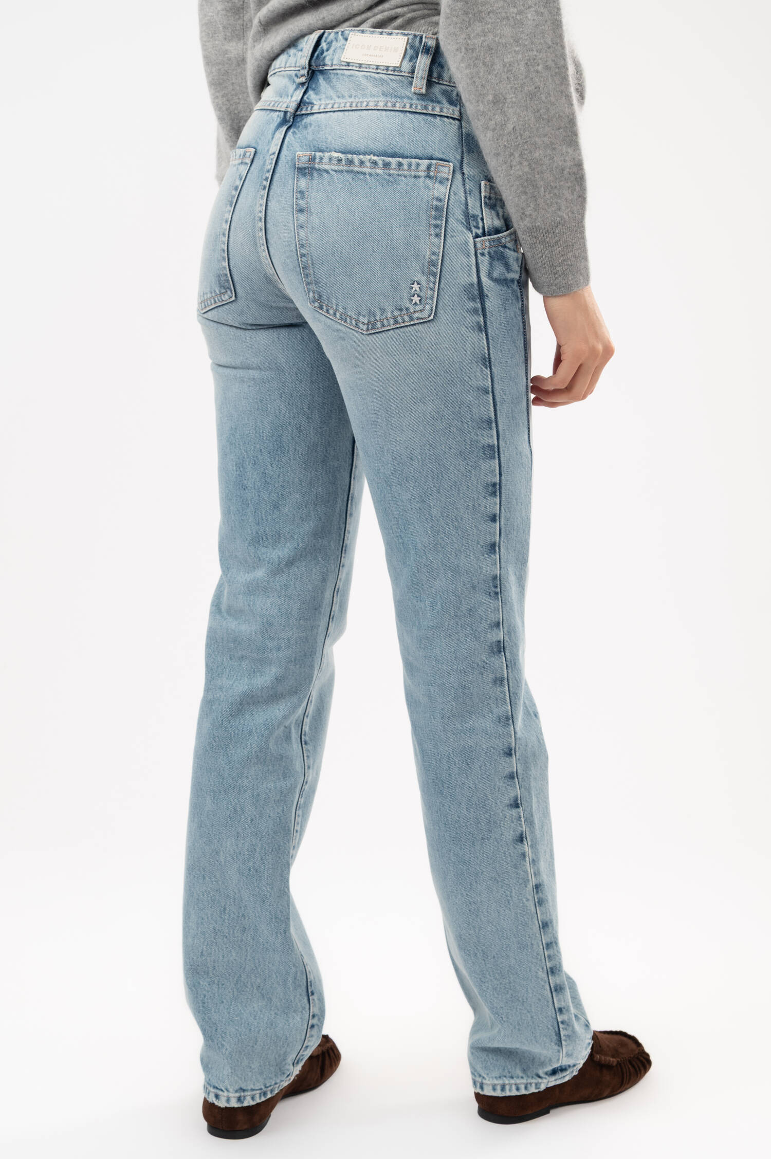 Straight-Relaxed-Jeans FOXY in Hellblau