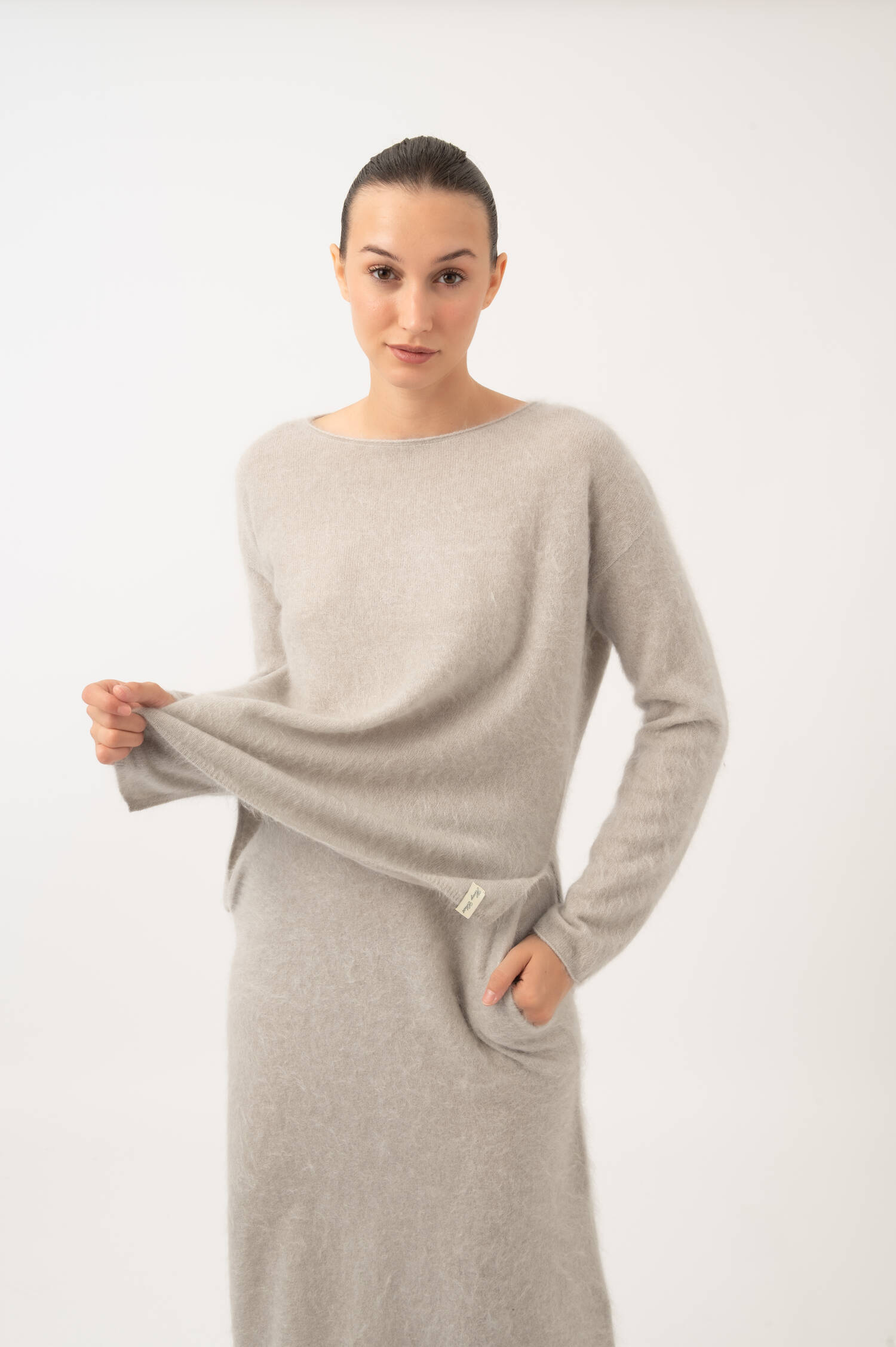Hairy Cashmere U-Boot-Pullover in Grau Hairy Cashmere U-Boot-Pullover in Grau