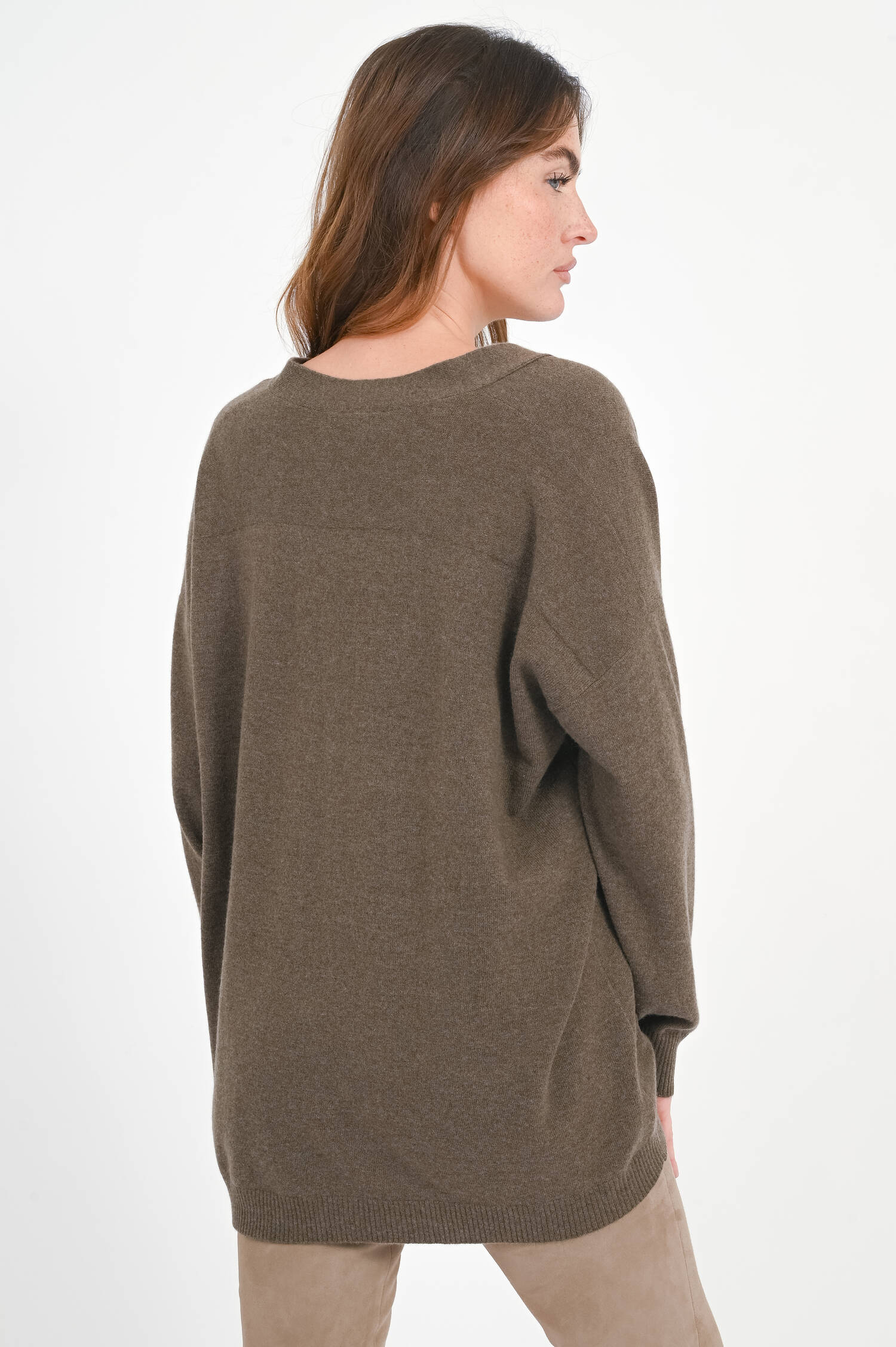 Oversized Strickjacke mit V-Neck in Cacao Oversized Strickjacke mit V-Neck in Cacao