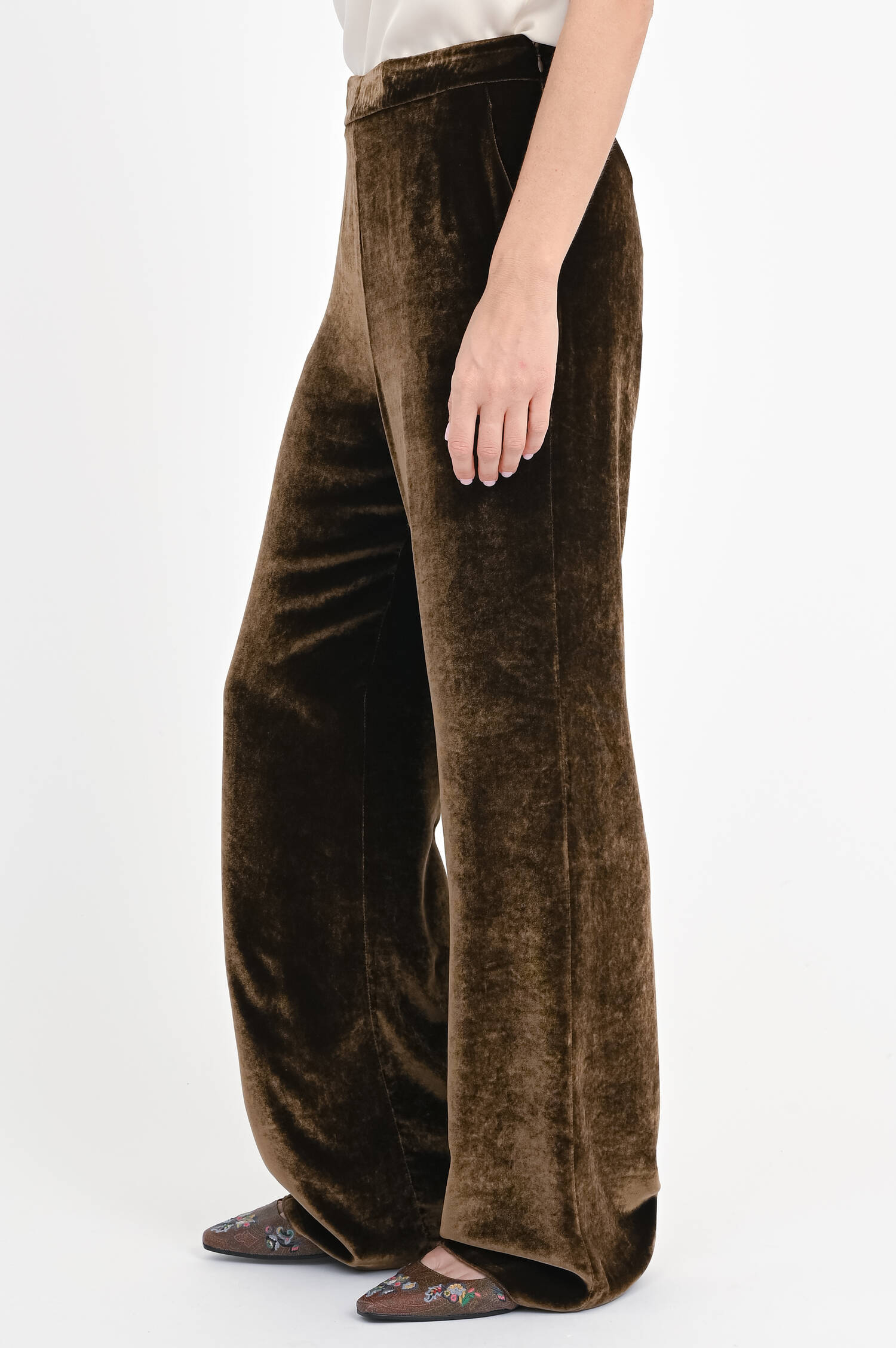 Samthose aus Viskose-Seiden-Mix in Glossy Tabak