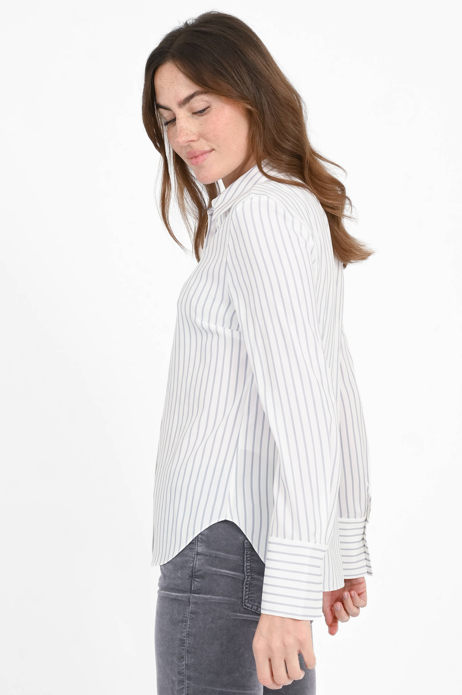 Seiden-Bluse in Weiß/Grau gestreift Seiden-Bluse in Weiß/Grau gestreift