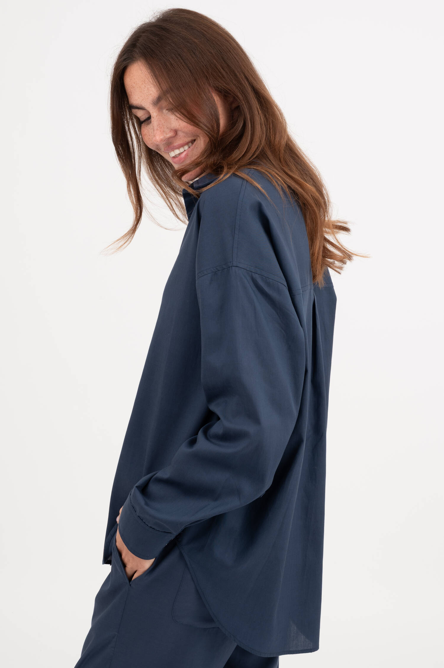Lockere Bluse in Dunkelblau