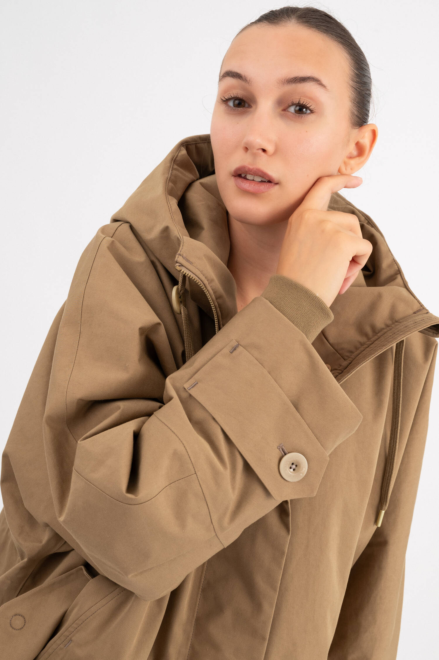 Kurzer Parka FELI in Beige Kurzer Parka FELI in Beige
