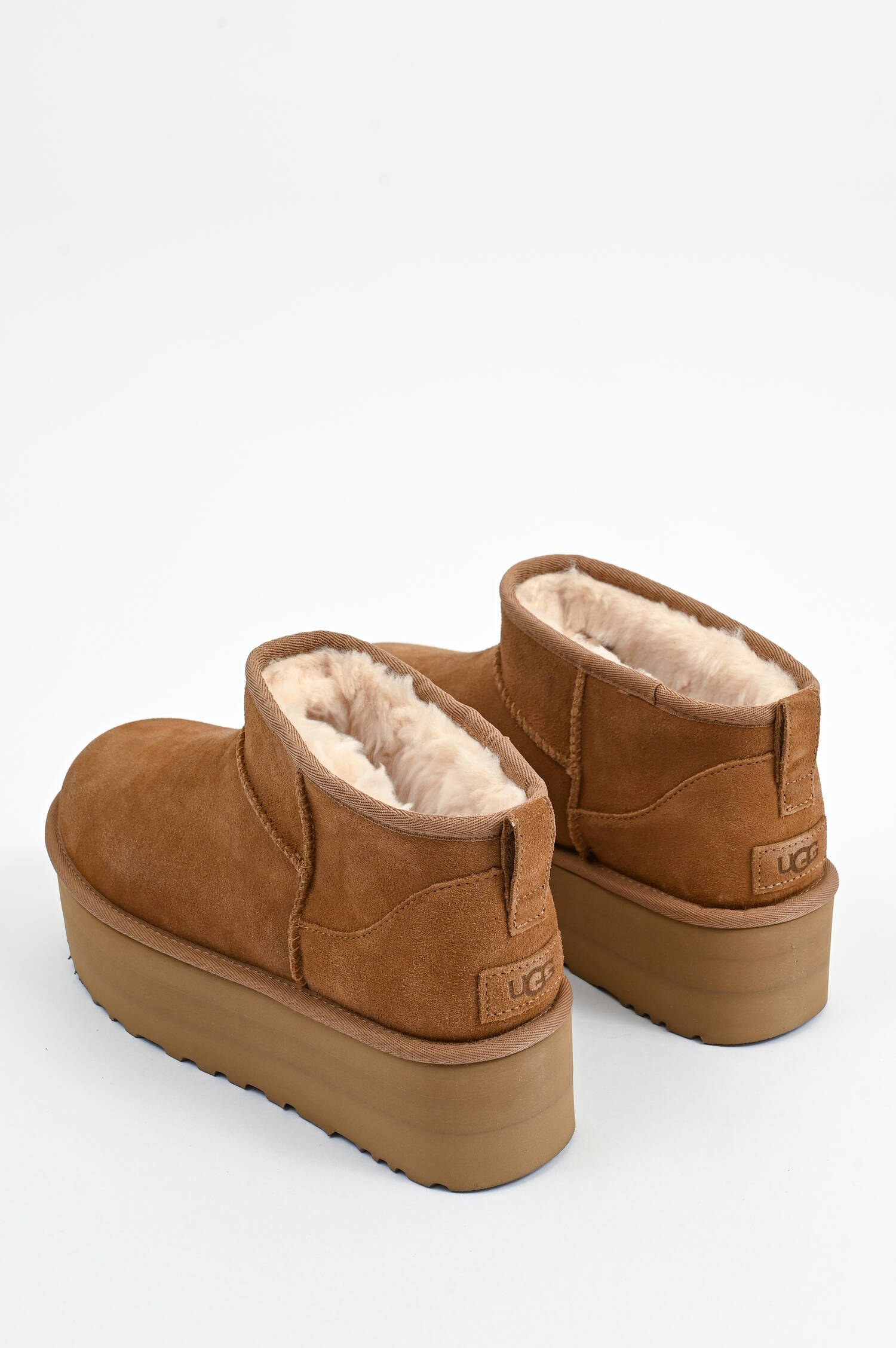 Lammfell-Boot ULTRA MINI PLATTFORM in Chestnut Lammfell-Boot ULTRA MINI PLATTFORM in Chestnut
