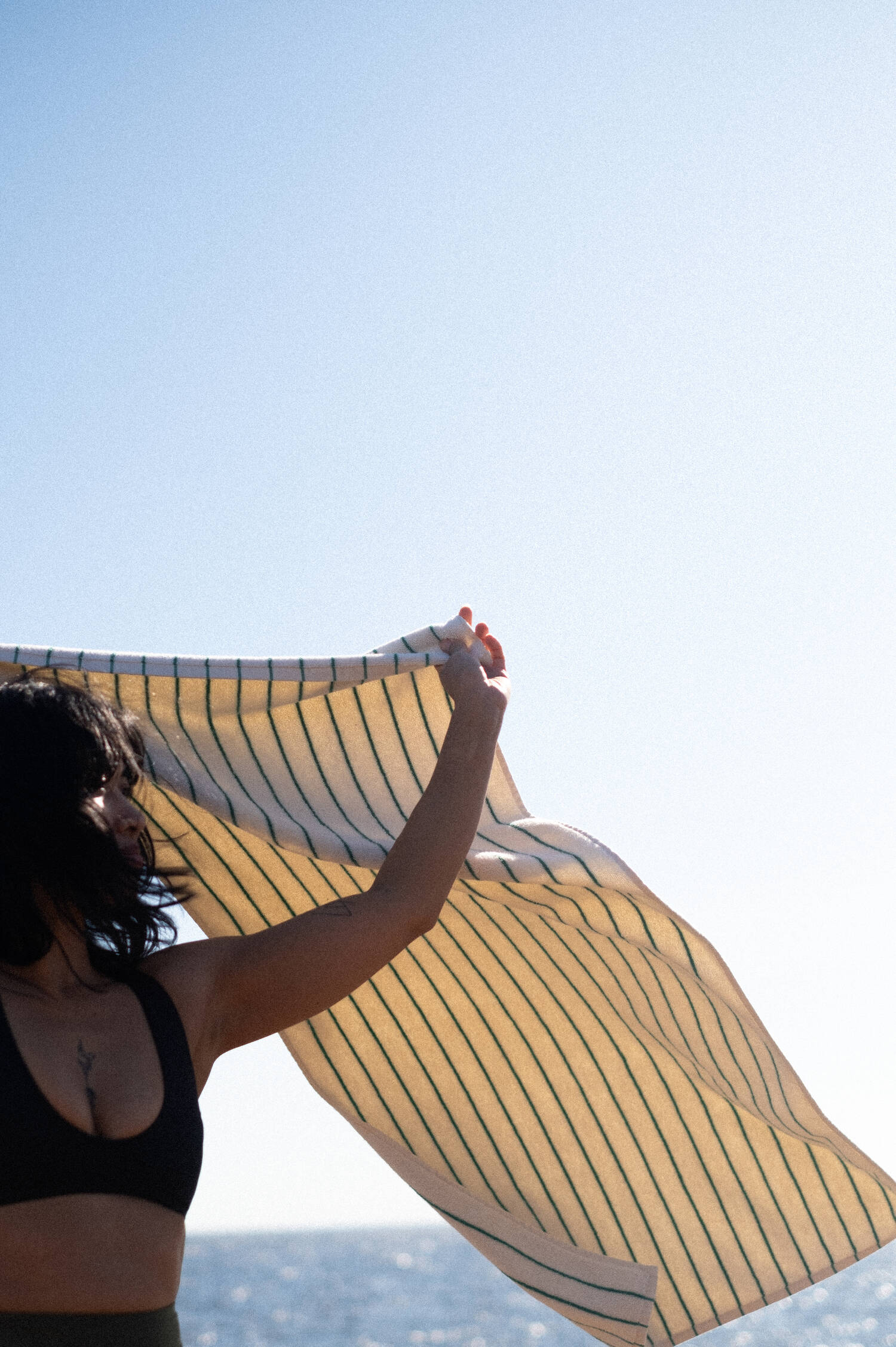 Großes Frotteehandtuch NARAM in Natur/Grün Großes Frotteehandtuch NARAM in Natur/Grün