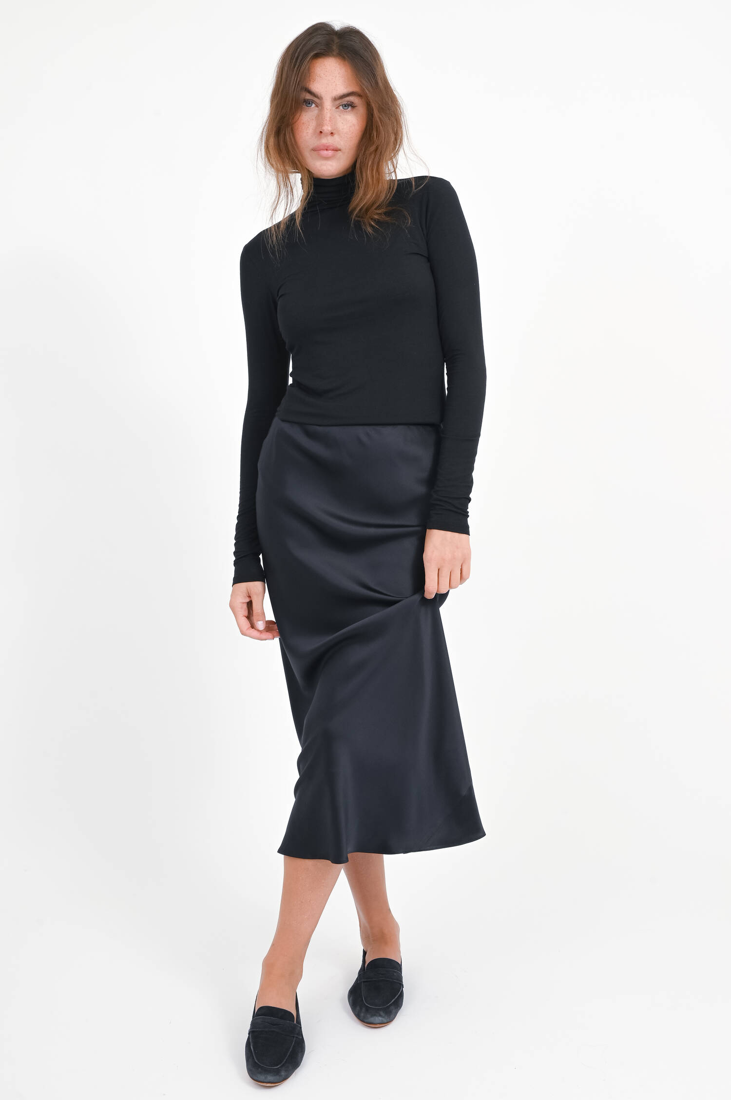 Midi Rock aus Seide in Dark Navy Midi Rock aus Seide in Dark Navy