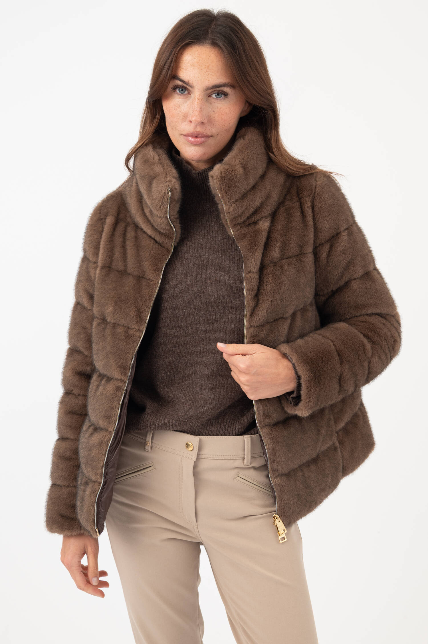 Faux-Fur-Daunensteppjacke in Braun Faux-Fur-Daunensteppjacke in Braun