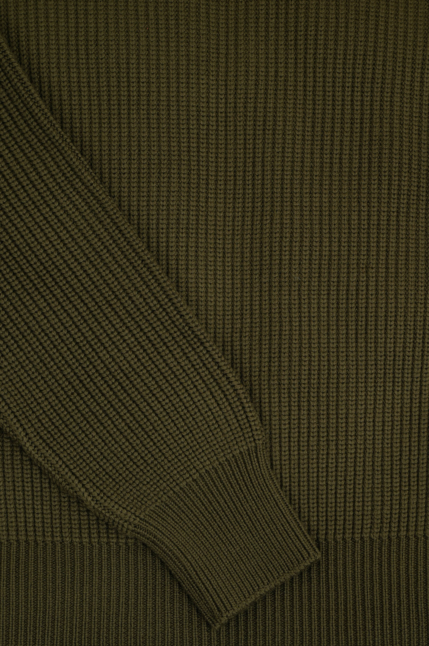 Hybrid-Strickjacke in Oliv Hybrid-Strickjacke in Oliv