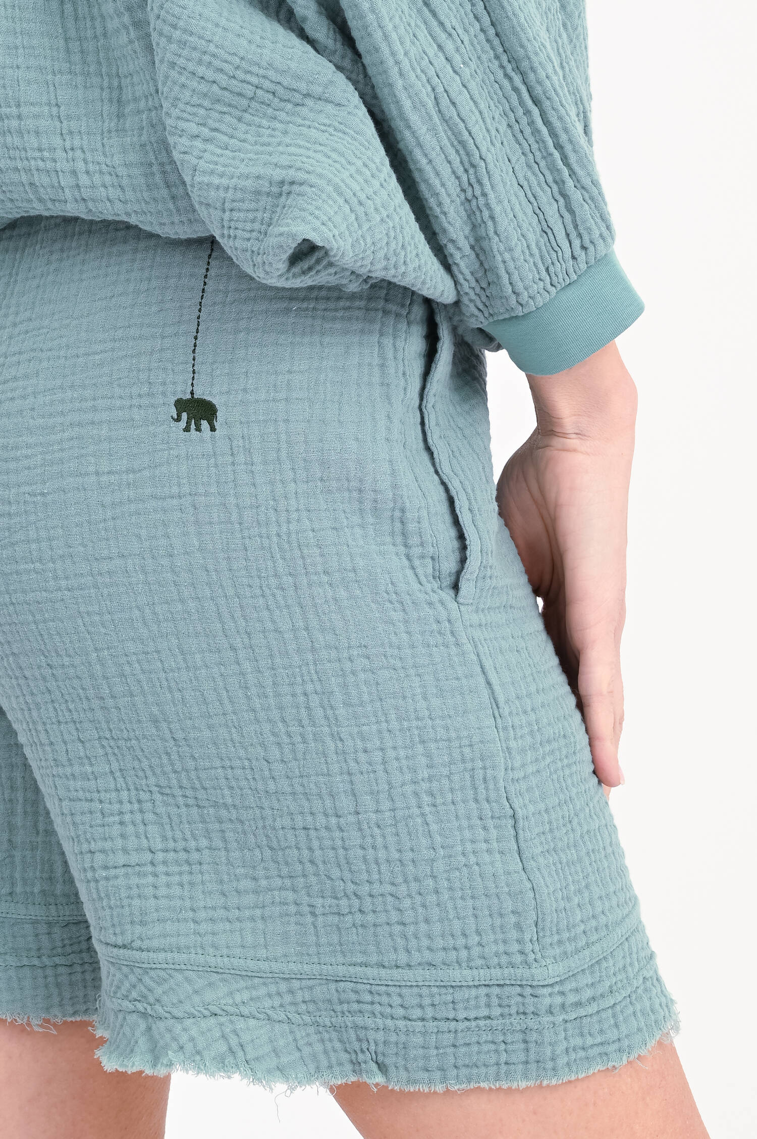 Musselin-Shorts CARMEN in Mineral Musselin-Shorts CARMEN in Mineral