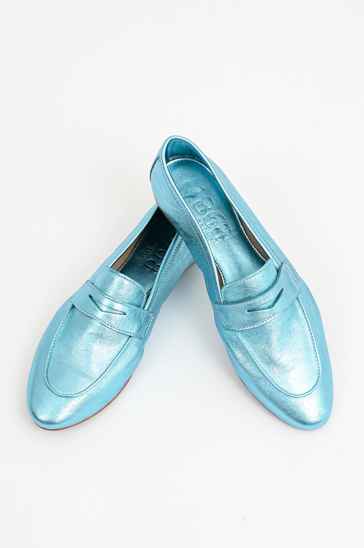 Leder-Loafer in Hellblau Metallic Leder-Loafer in Hellblau Metallic