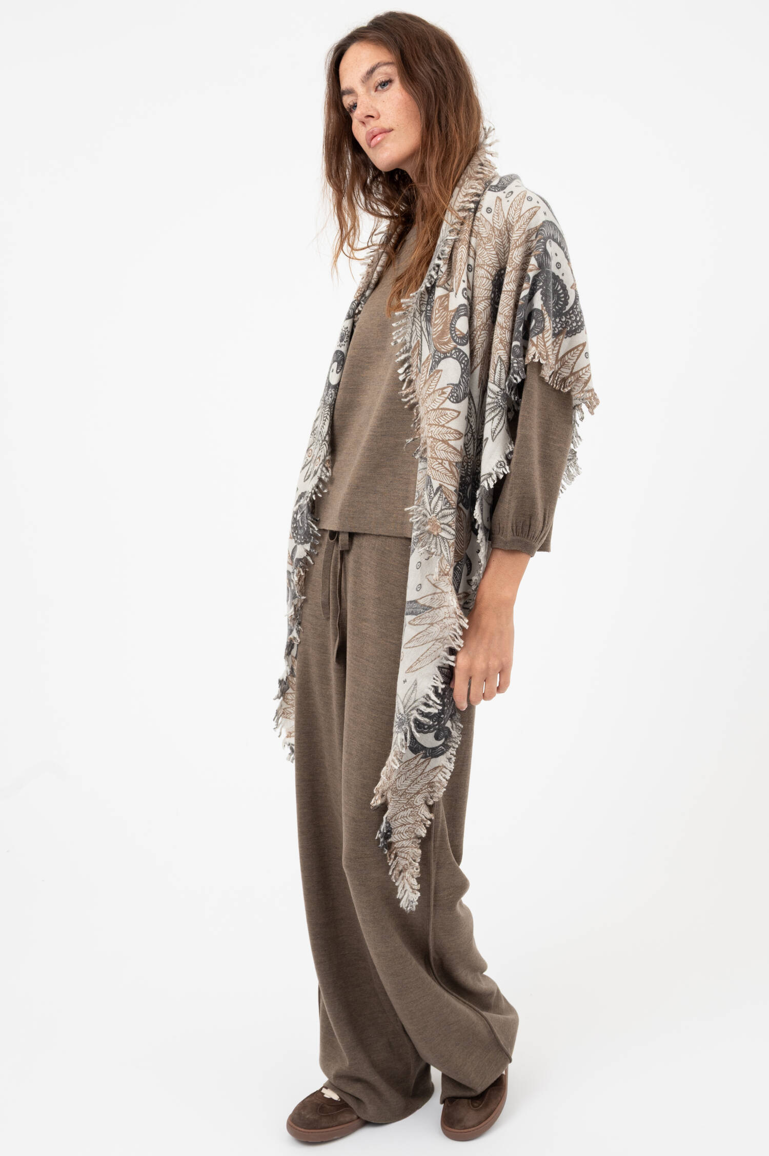 Cashmere-Woll-Dreieckstuch INKE in Beige/Blau Cashmere-Woll-Dreieckstuch INKE in Beige/Blau