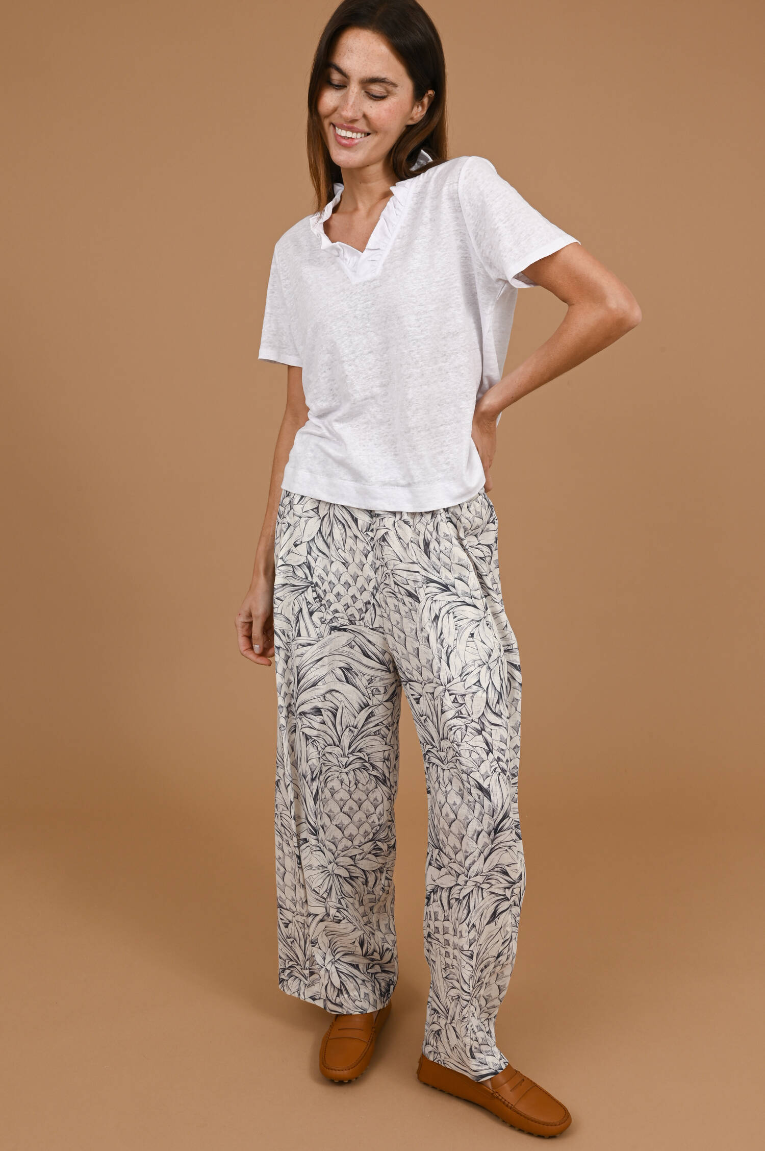 Leinenshirt mit Rüschen in Weiß Leinenshirt mit Rüschen in Weiß