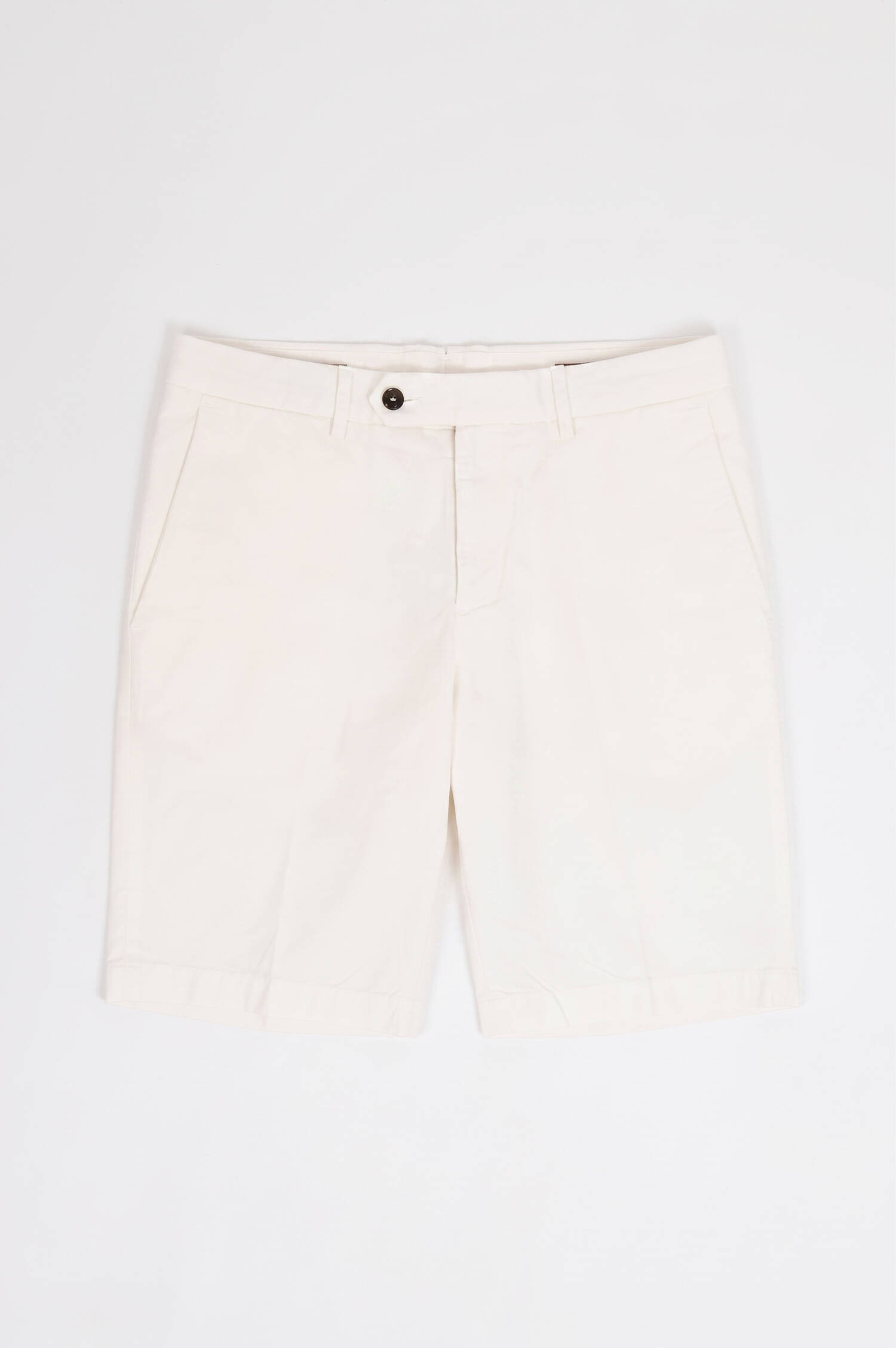 Bermuda Chino in Weiß