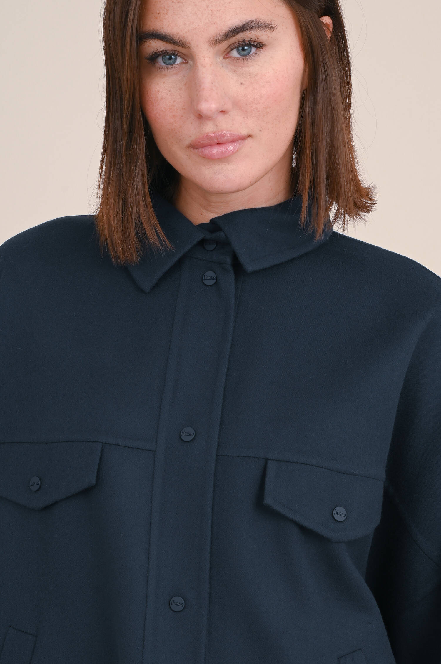 Hemdjacke aus Schurwolle in Navy
