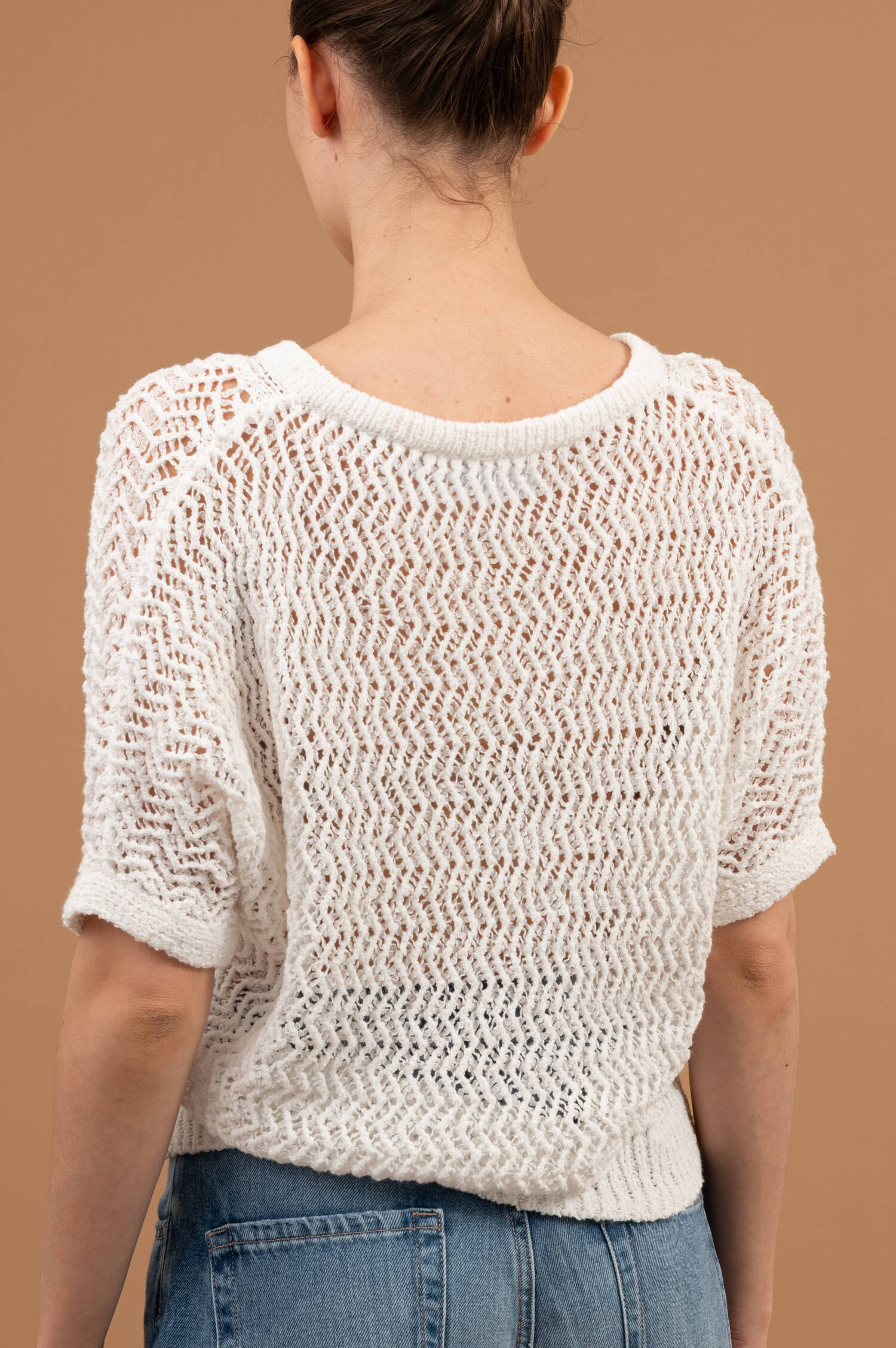 Lochstrick Pullover mit Zick Zack Muster in Weiß