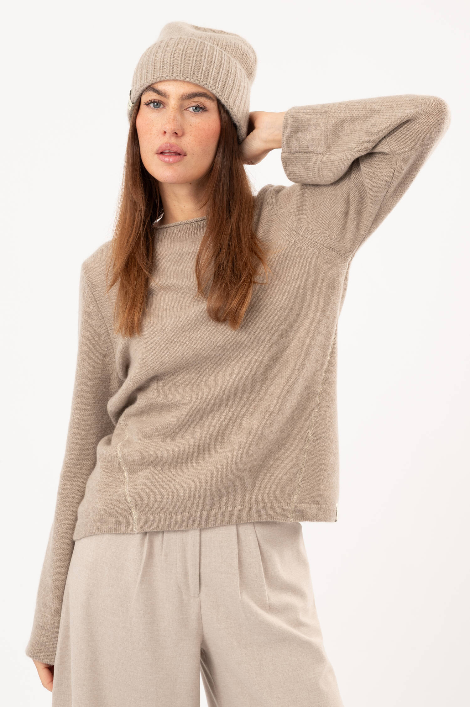 Cashmere-Glattstrick-Beanie in Beige