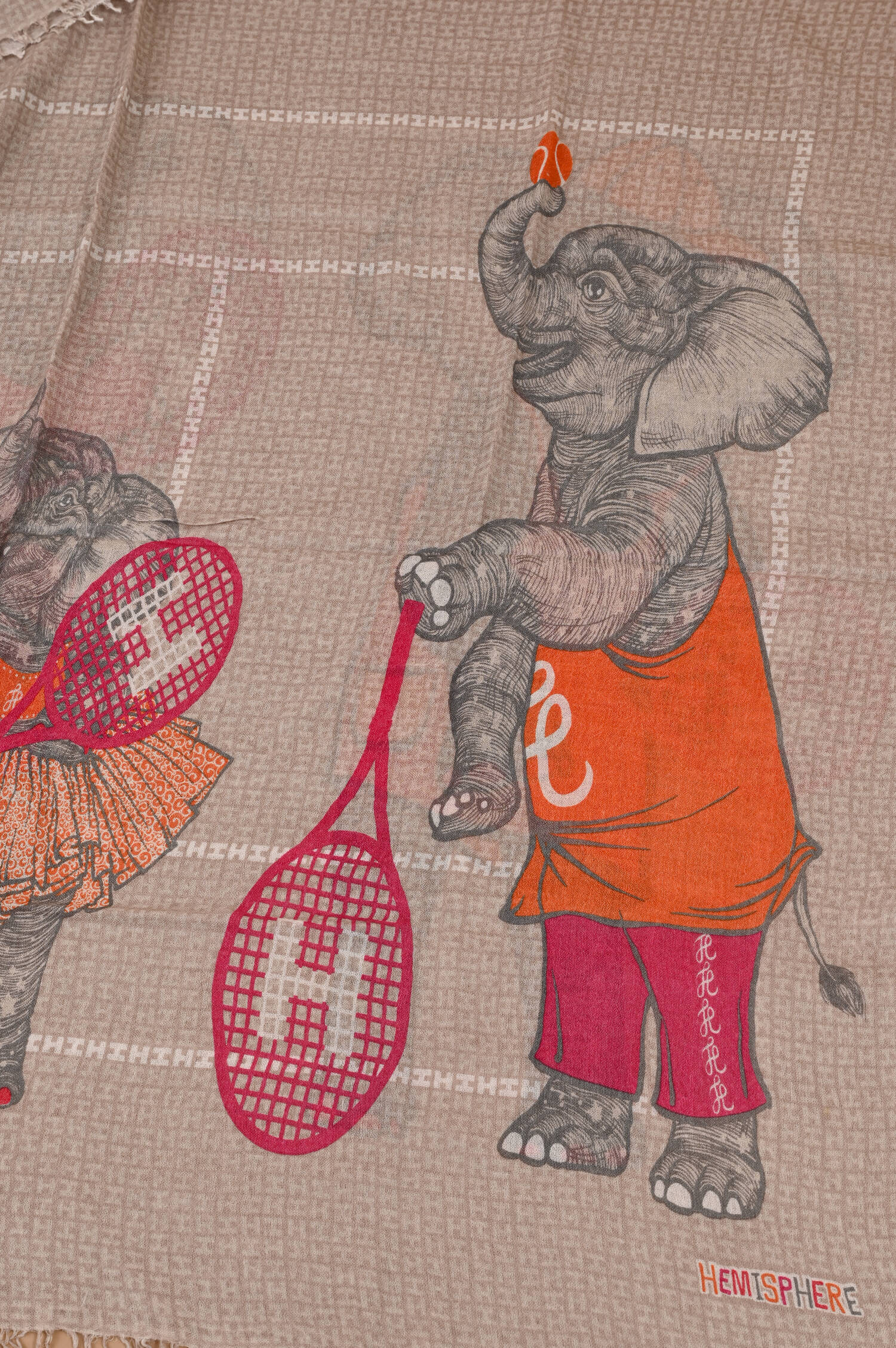 Tuch "OMATCH" aus Cashmere-Seiden-Mix in Taupe