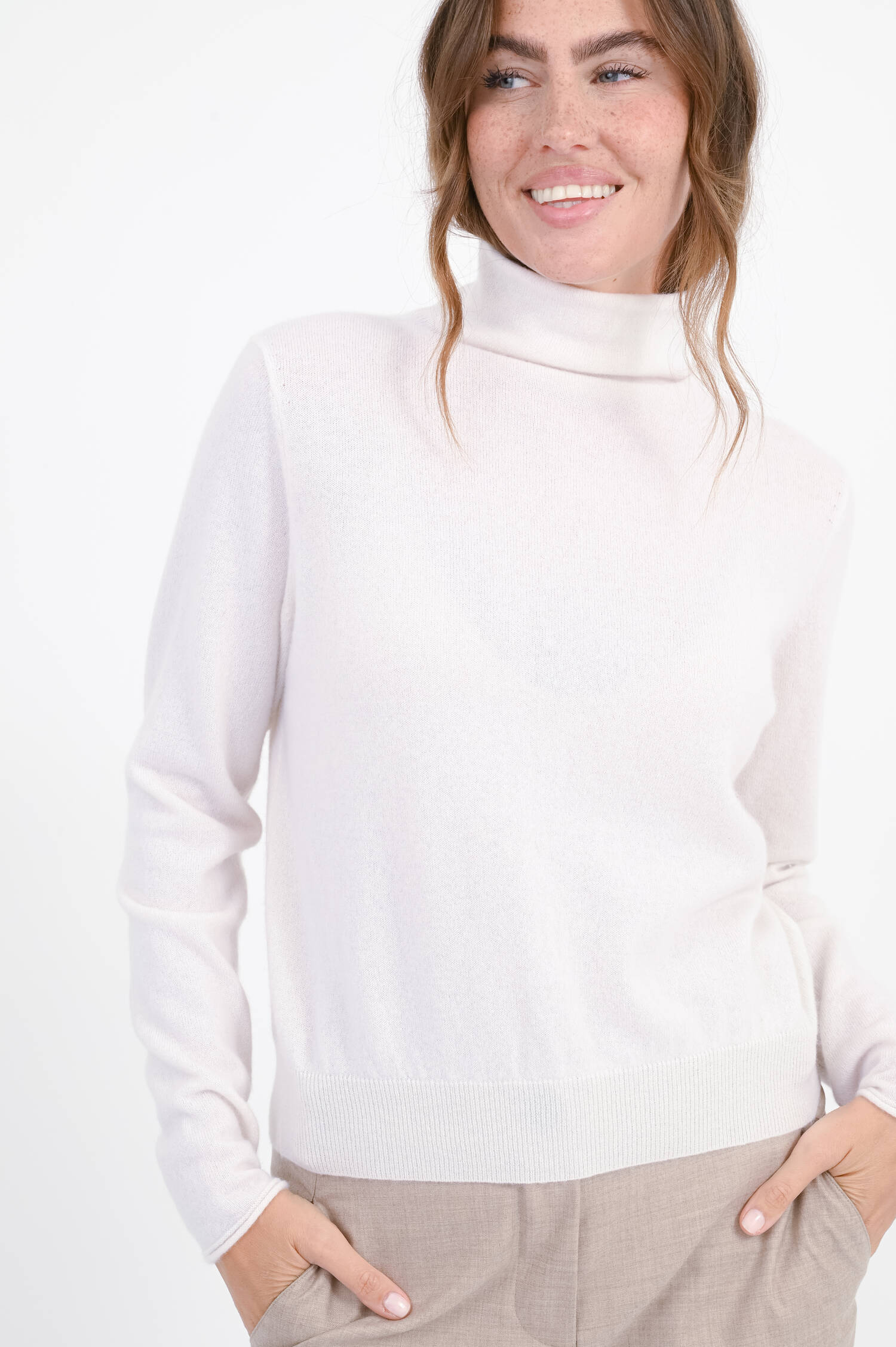 Turtleneck Pullover aus Cashmere in White Cloud