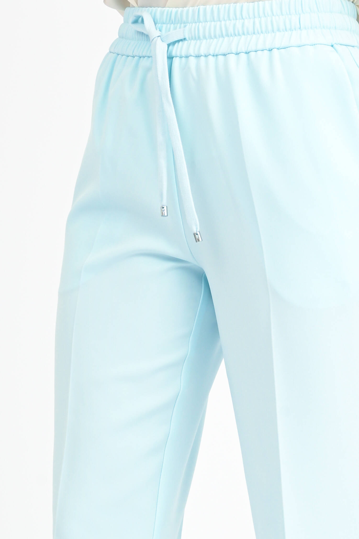 Lockere Hose mit Bundfalten in Mintblau Lockere Hose mit Bundfalten in Mintblau