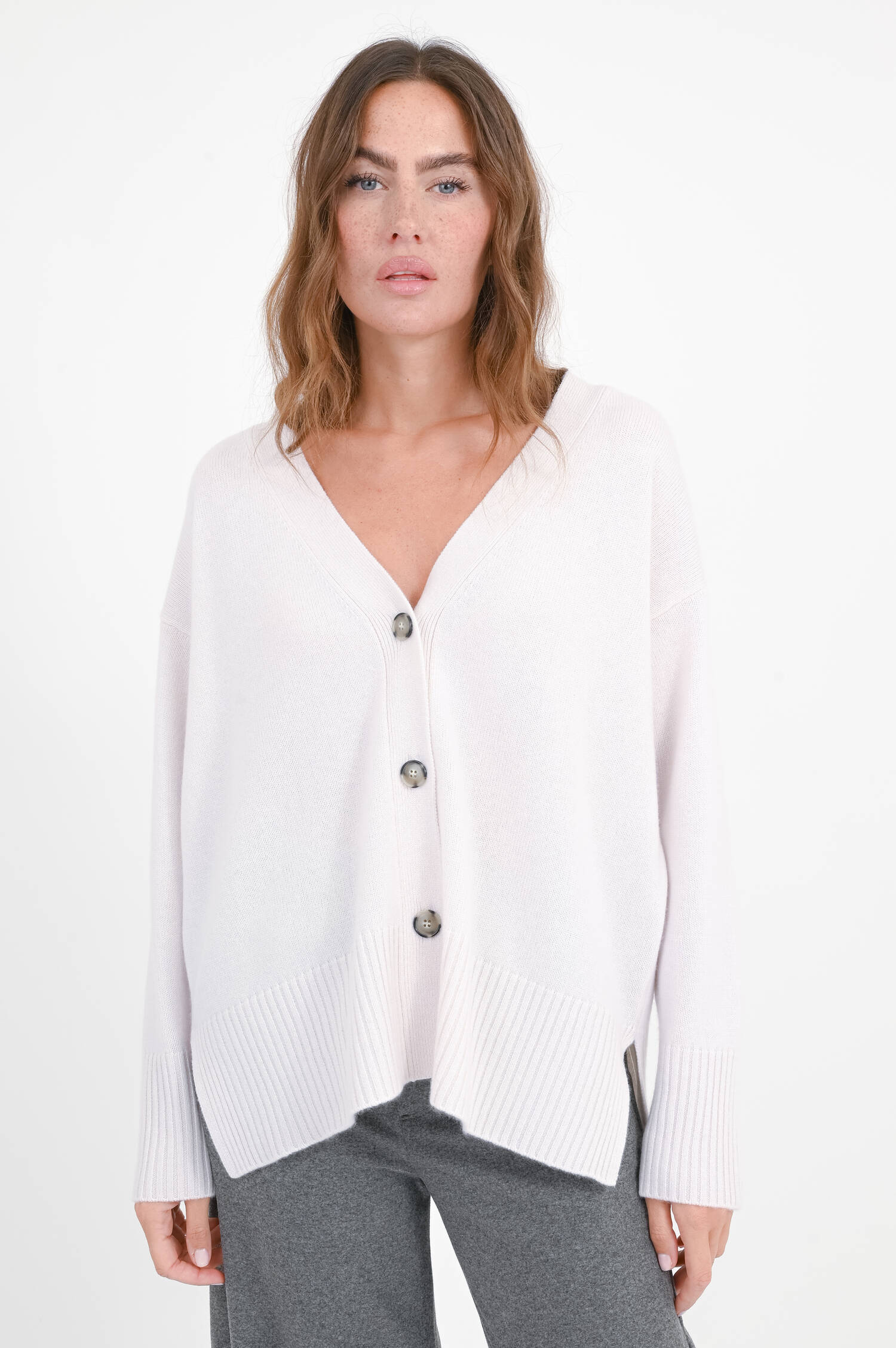 Cardigan aus Woll-Cashmere-Mix in White Cloud Cardigan aus Woll-Cashmere-Mix in White Cloud