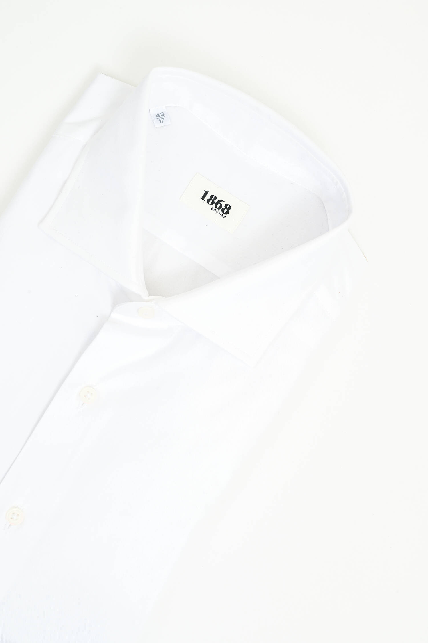 Baumwollhemd mit Haifischkragen in Wiß