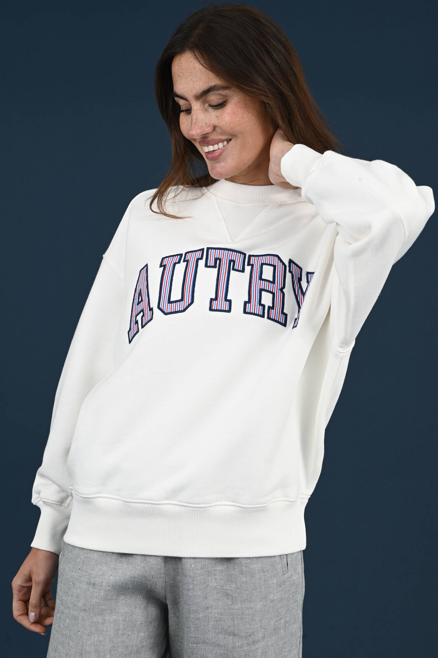 Jersey Sweater mit AUTRY Aufstick in Weiß Jersey Sweater mit AUTRY Aufstick in Weiß