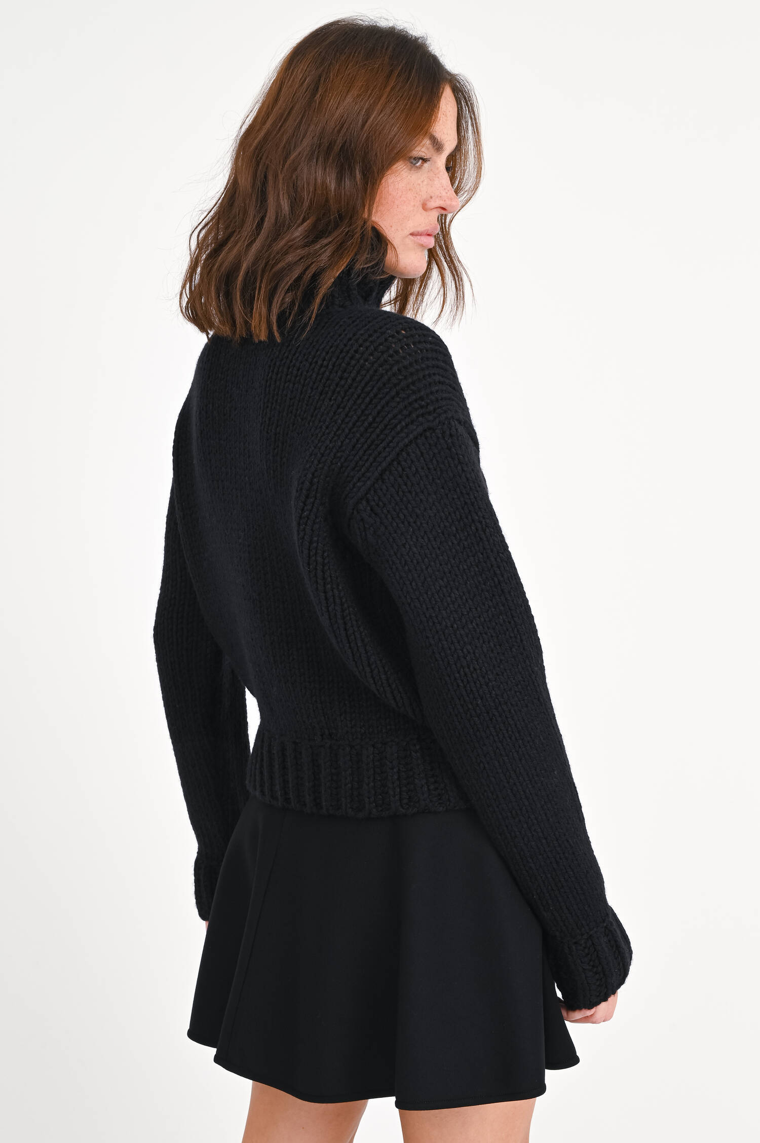 Strickpullover aus Woll-Mix in Schwarz