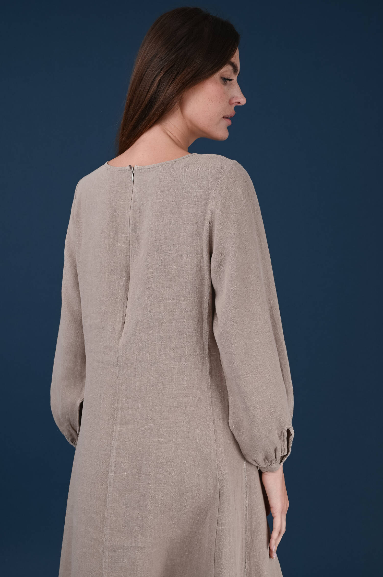 Leinenkleid in Terrabraun