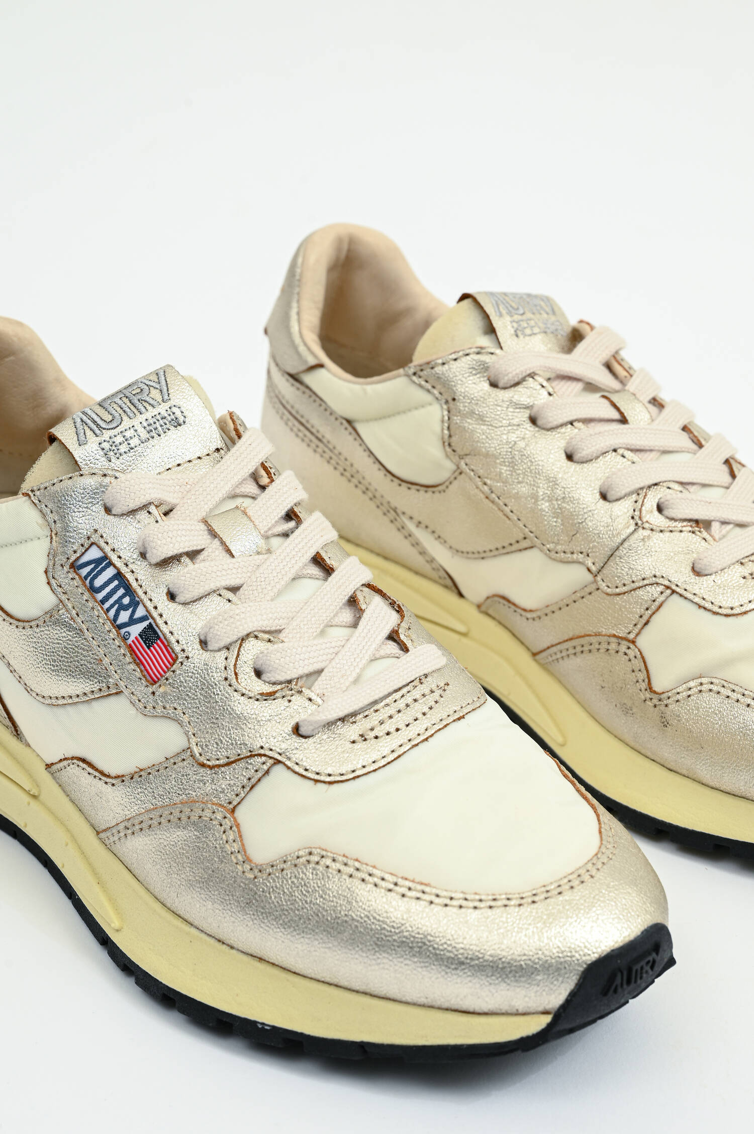 Sneaker REELWIND LOW in Gold/Weiß Sneaker REELWIND LOW in Gold/Weiß