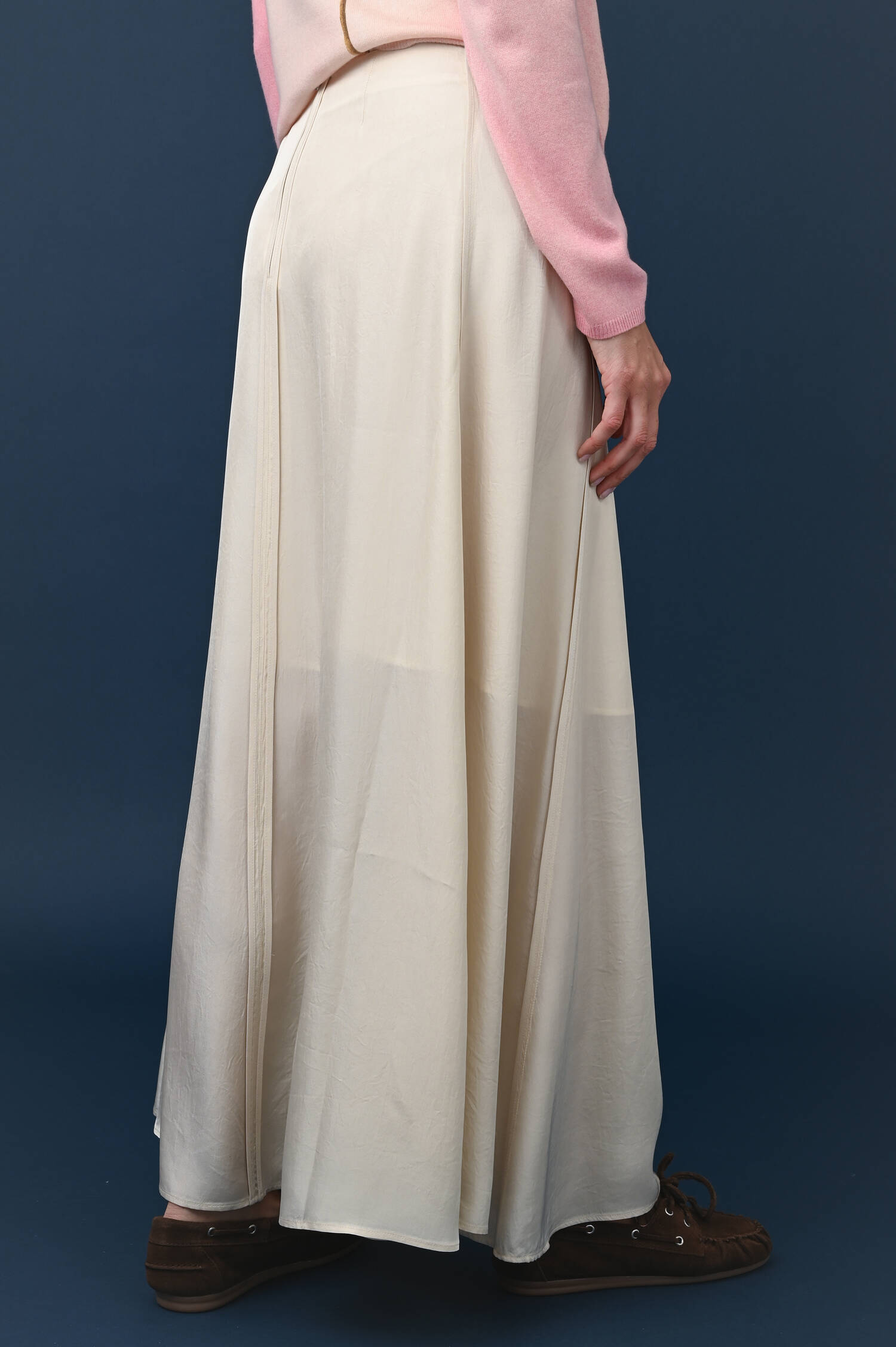 Rock NIRASHANA in Beige Rock NIRASHANA in Beige