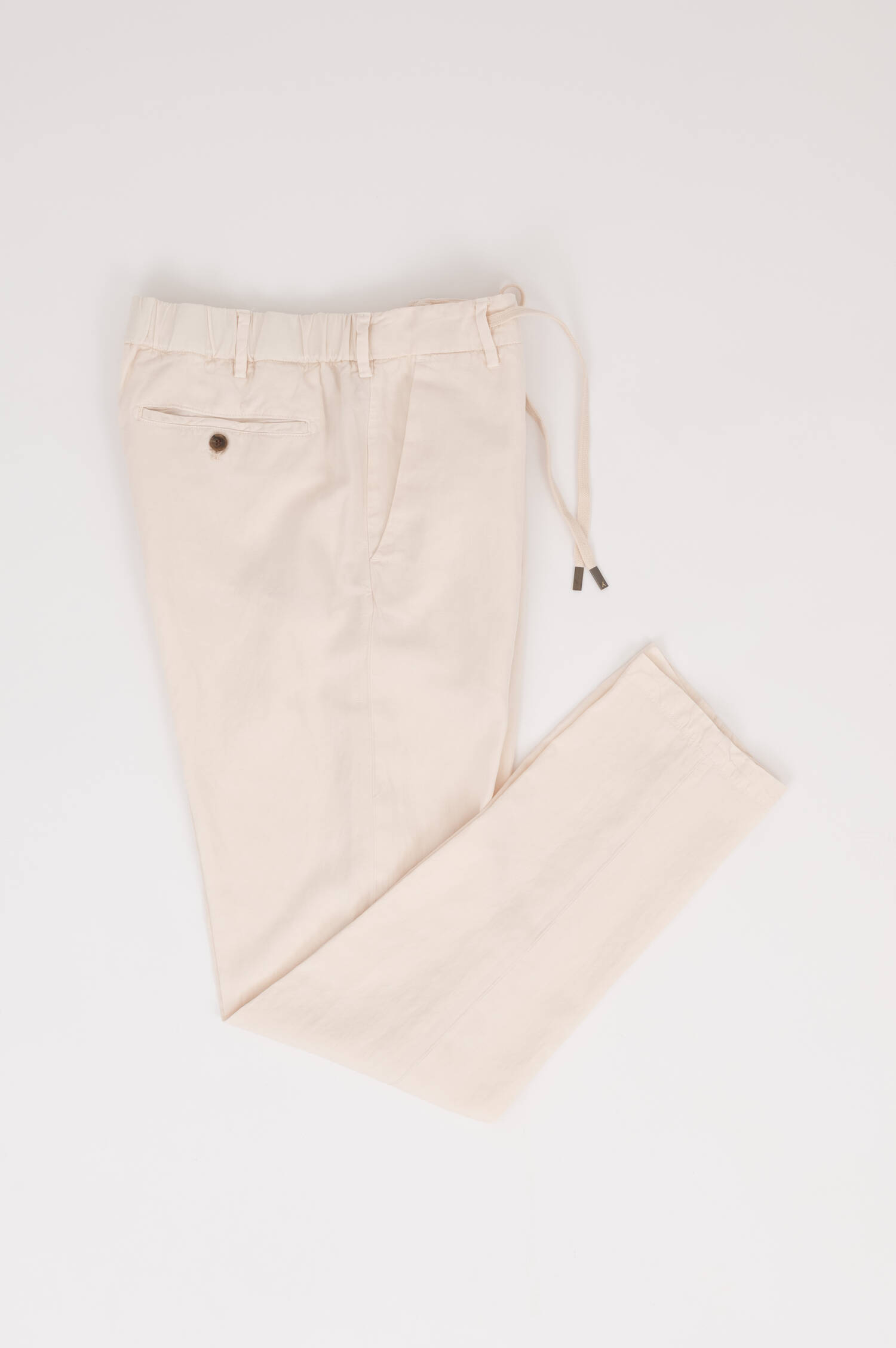 Chino mit Kordelzug in Weiß