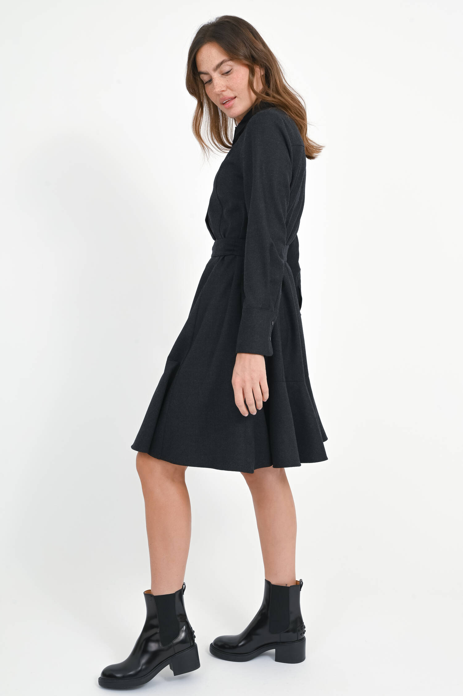 Blusenkleid aus Wolle in Anthrazit Blusenkleid aus Wolle in Anthrazit