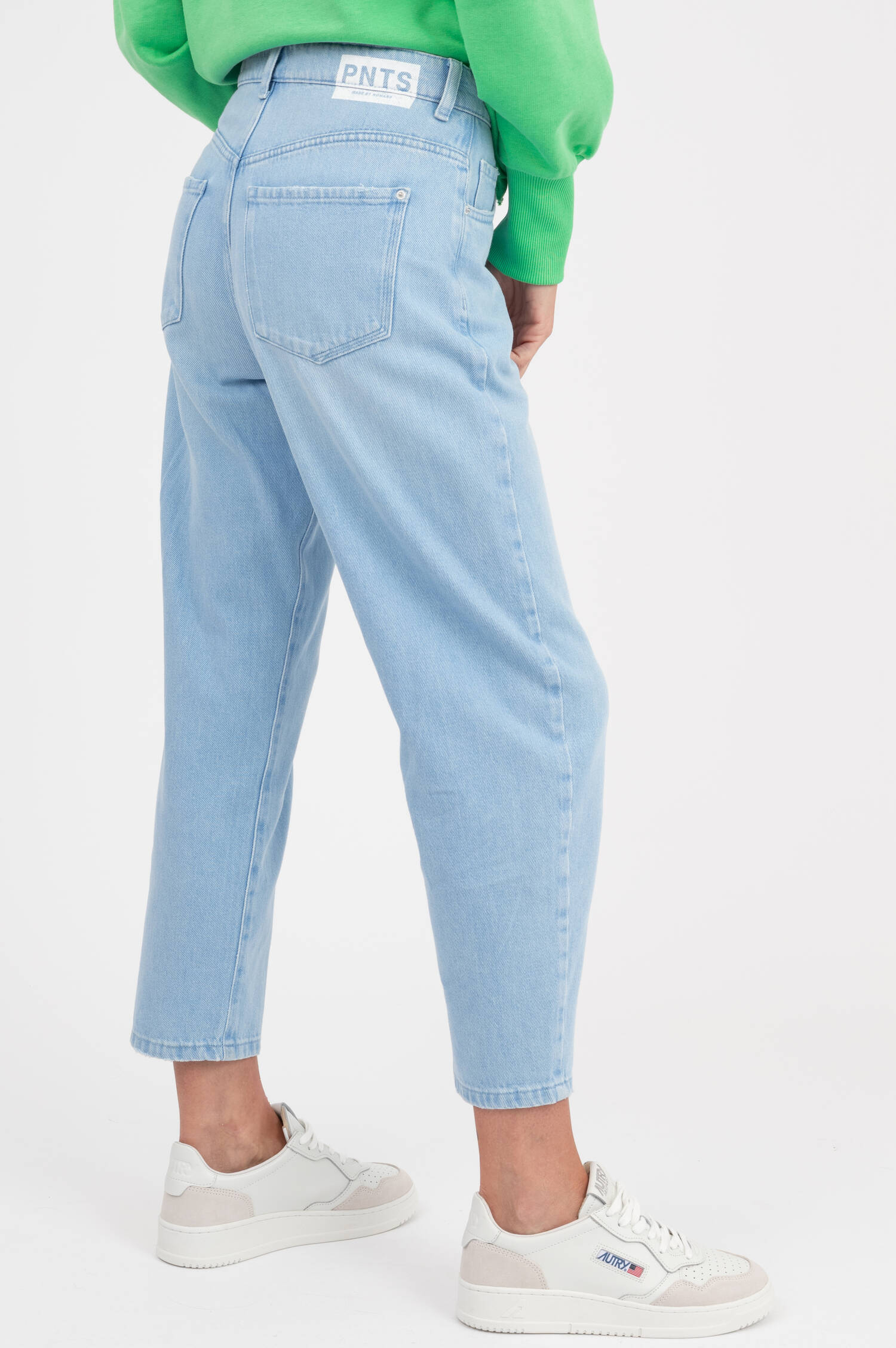 Cropped Leg Jeans THE O-SHAPE in Hellblau Cropped Leg Jeans THE O-SHAPE in Hellblau