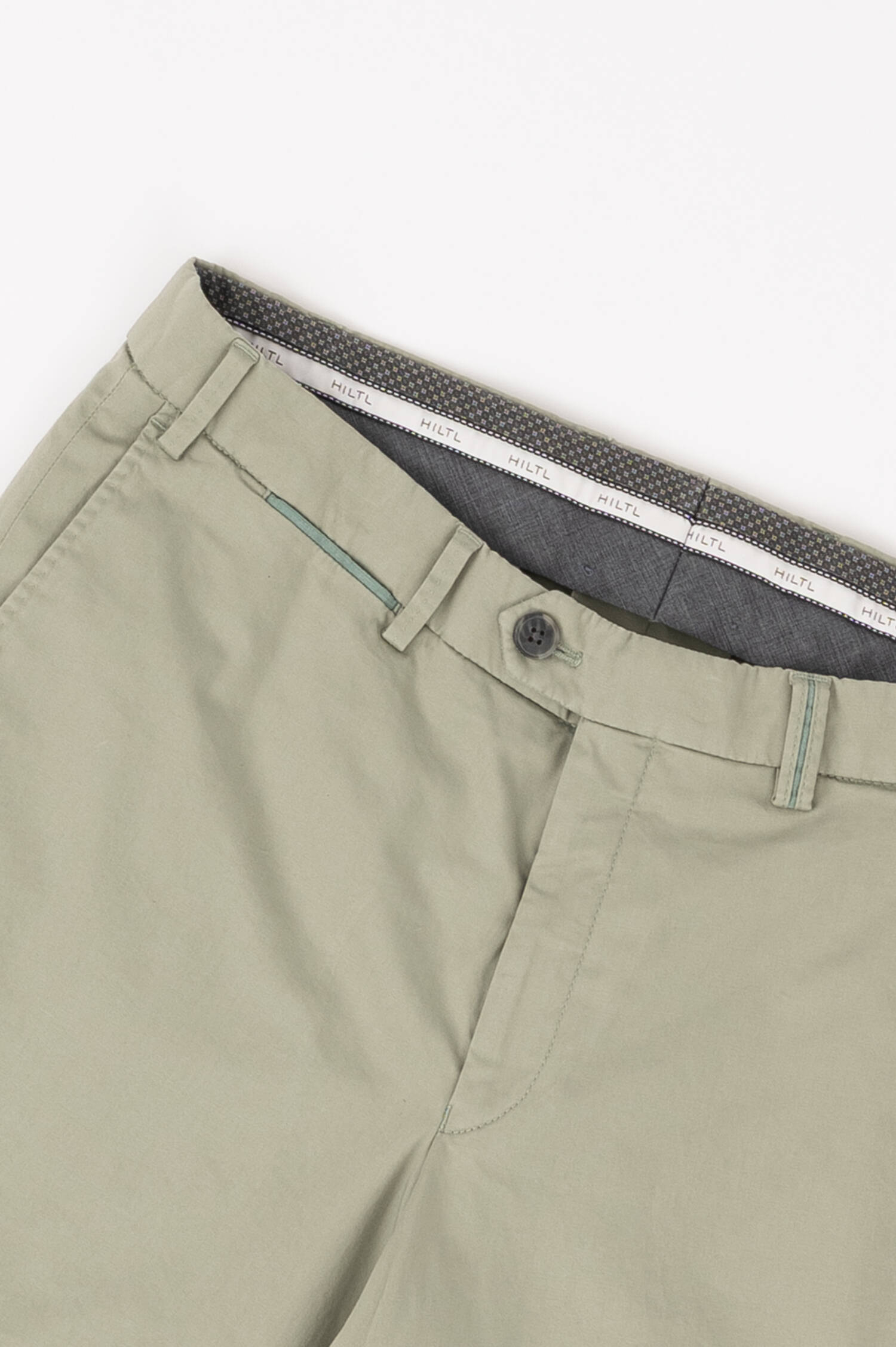 Chinoshorts TILO in Olivgrün