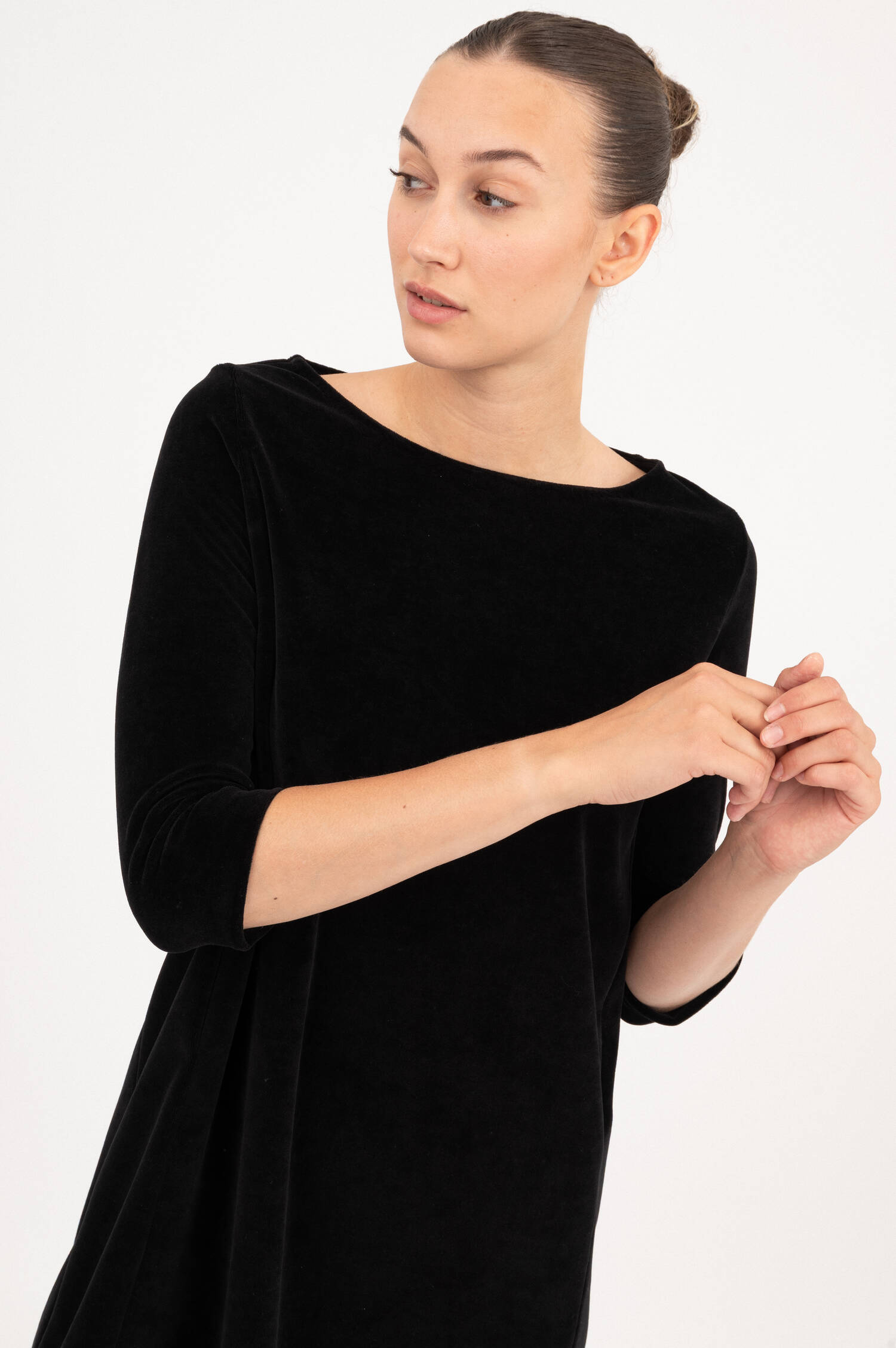 Samtkleid in Schwarz Samtkleid in Schwarz