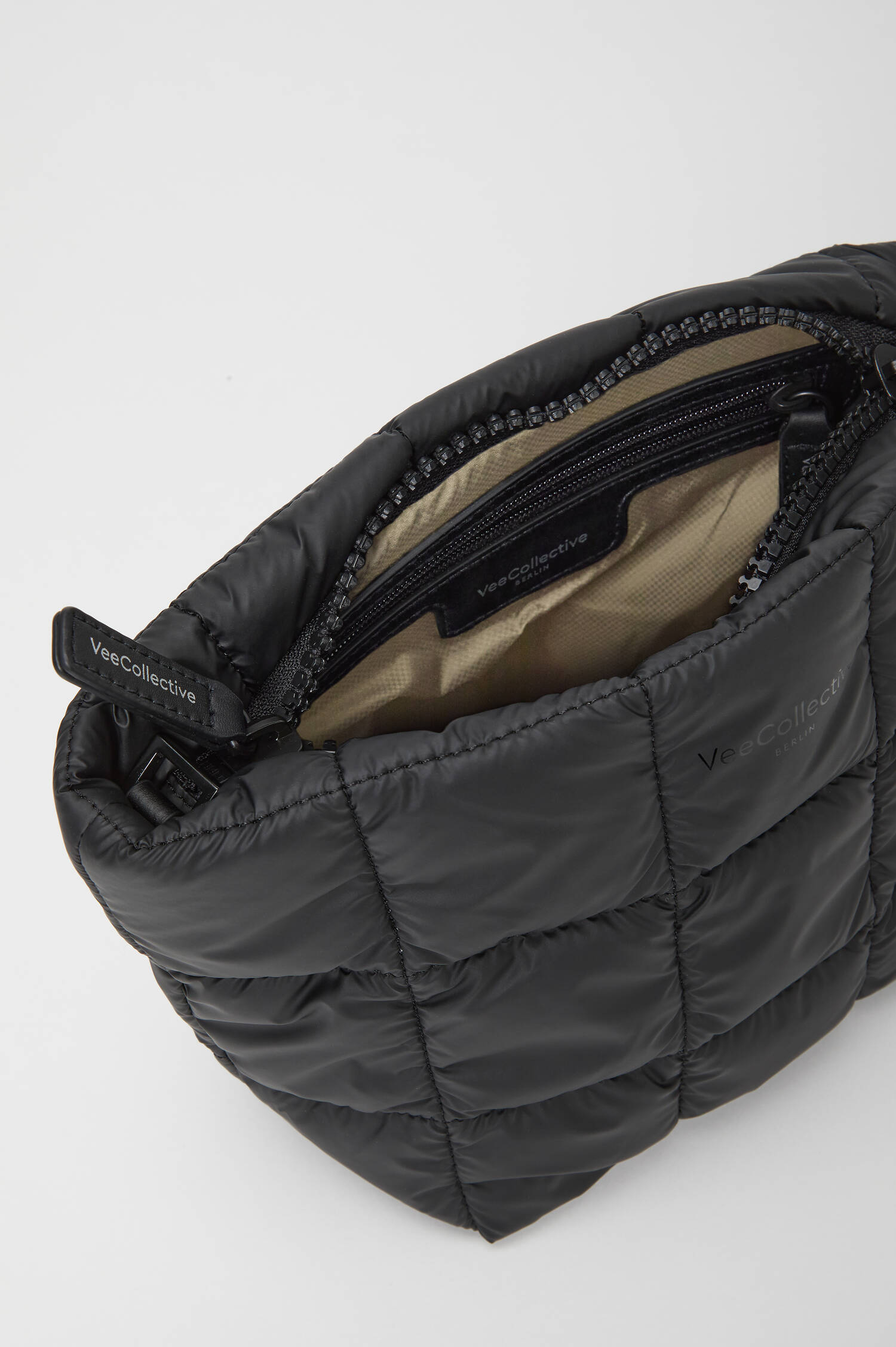 Clutch PORTER in Schwarz 