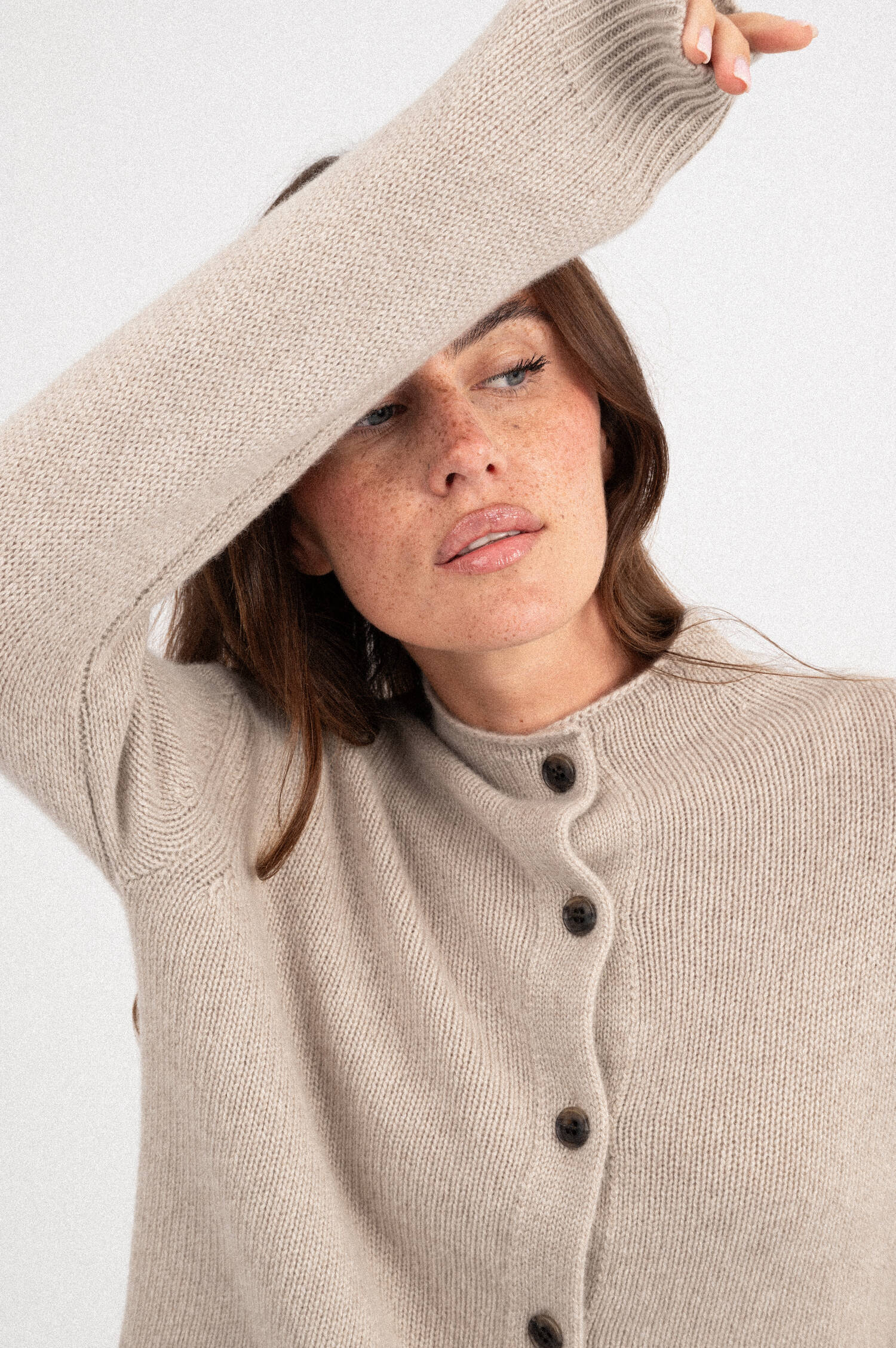 Cashmere-Cardigan ZIRELLE in Beige Cashmere-Cardigan ZIRELLE in Beige