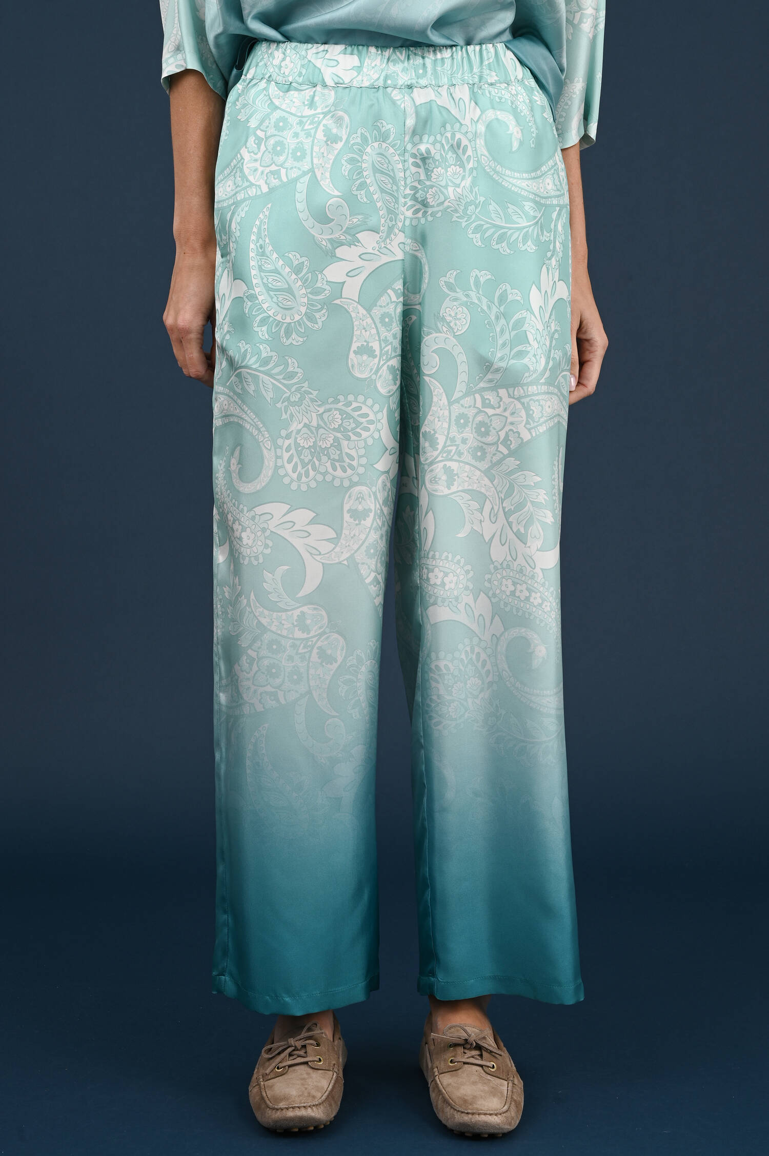 Seidenschlupfhose mit Paisley-Muster in Aquamarine